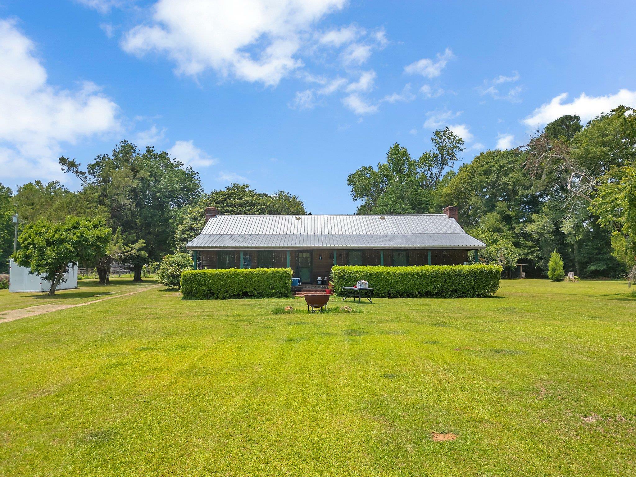 Property Photo: 8551 Hosford Highway FL 32351