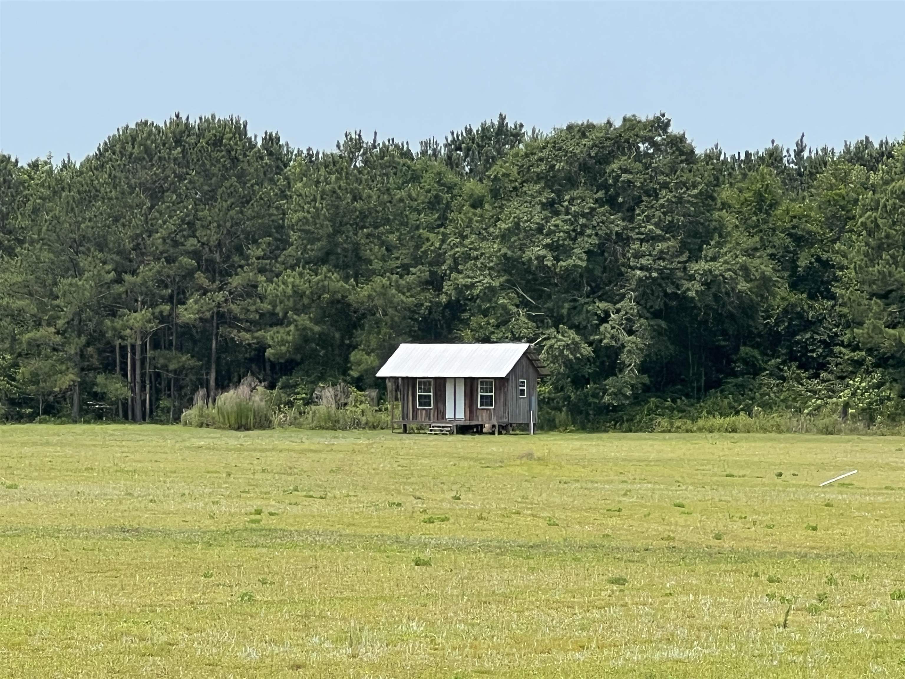 Property Photo: 0300 Shade Farm Road FL 32351