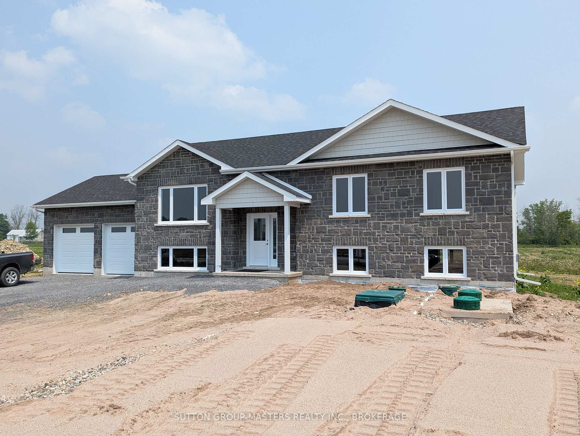 Property Photo:  109 Bittersweet Road  ON K0H 1W0 