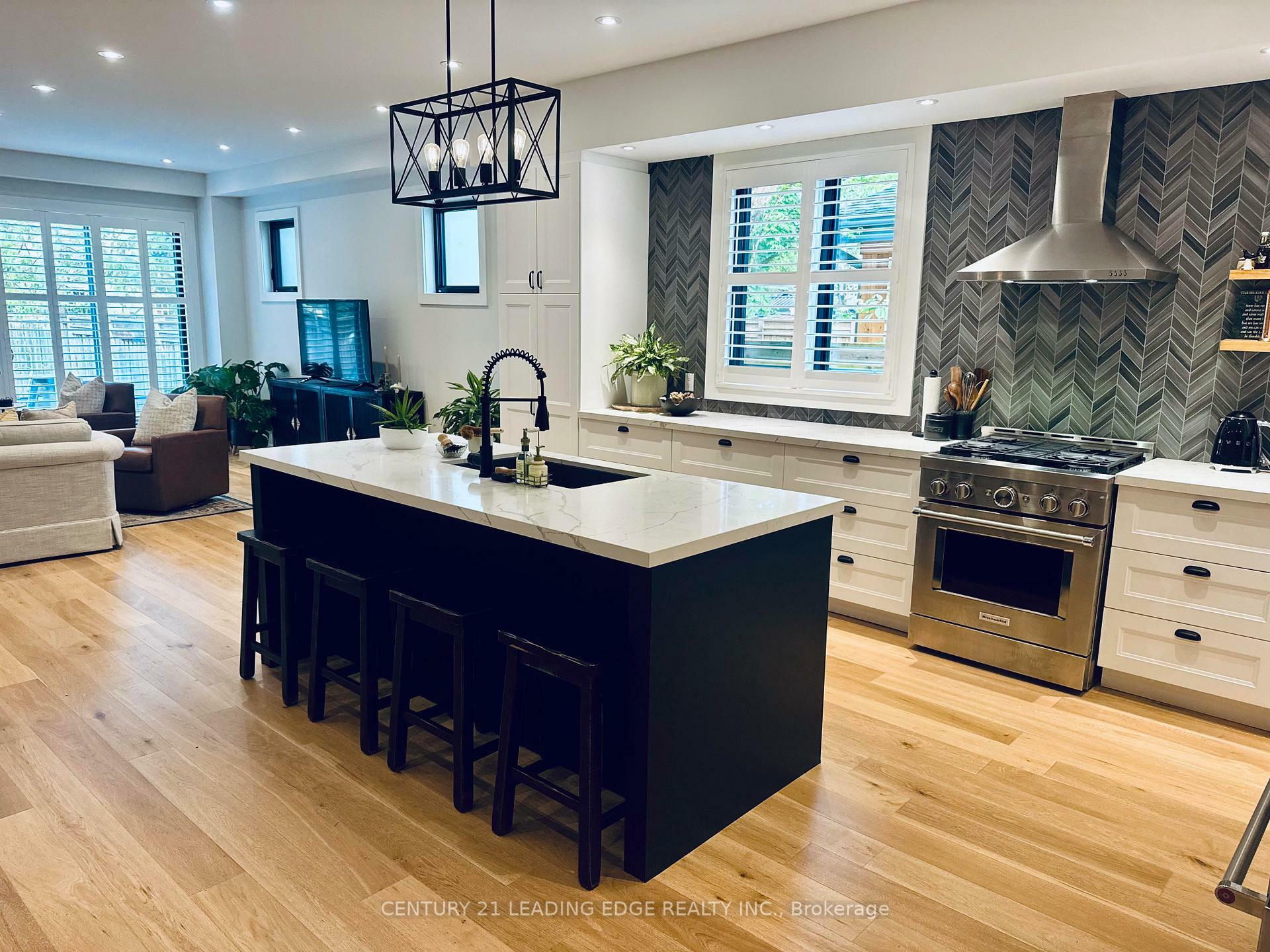 Property Photo: 30 Victoria Street ON L4A 3R7