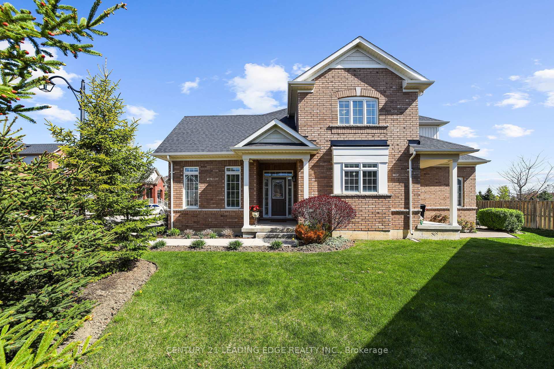 Property Photo: 35 Lobelia Street ON L6R 3Z6