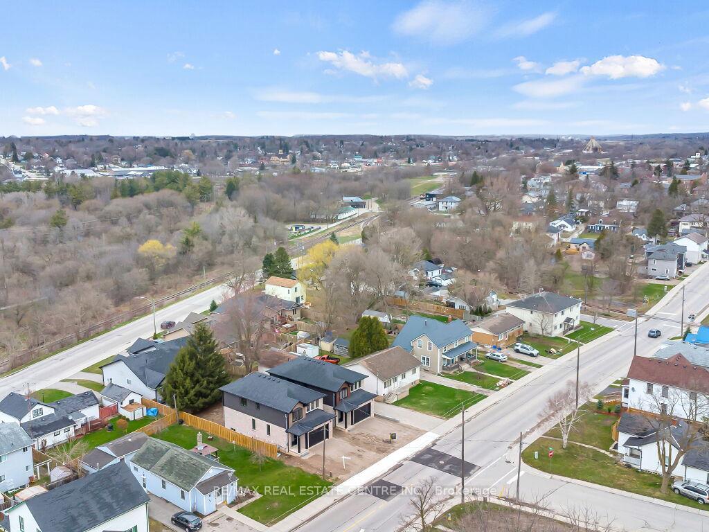Property Photo: 256 King Street W ON N5C 2K7