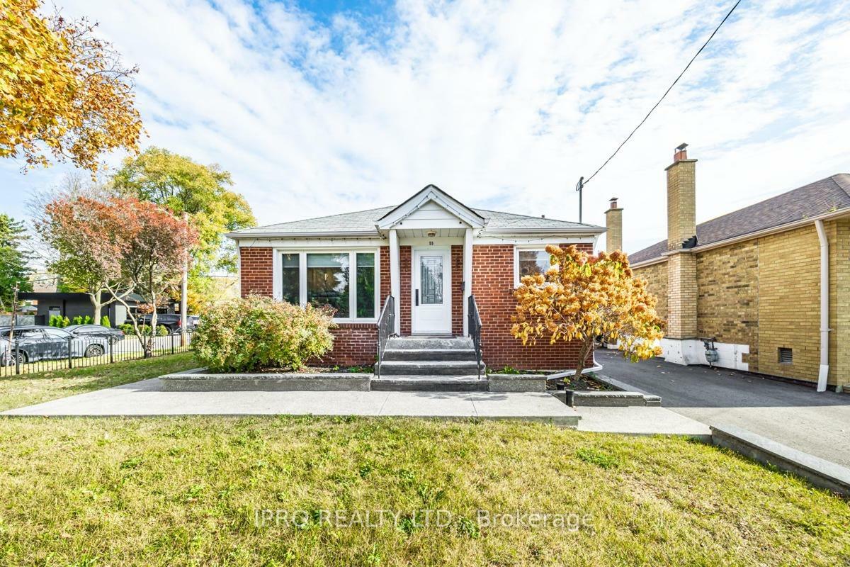 Property Photo:  55 Lilian Drive  ON M1R 3W2 