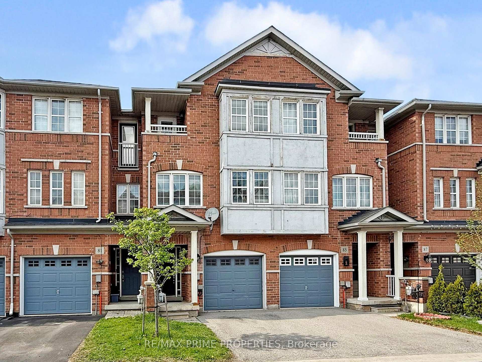 83 Huxtable Lane  Toronto ON M1B 0A4 photo