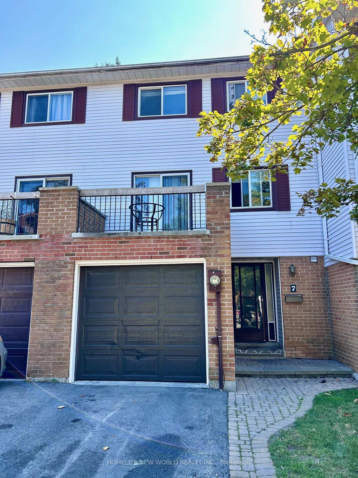 Property Photo: 7 Jenny Wren Way ON M2H 2Y8