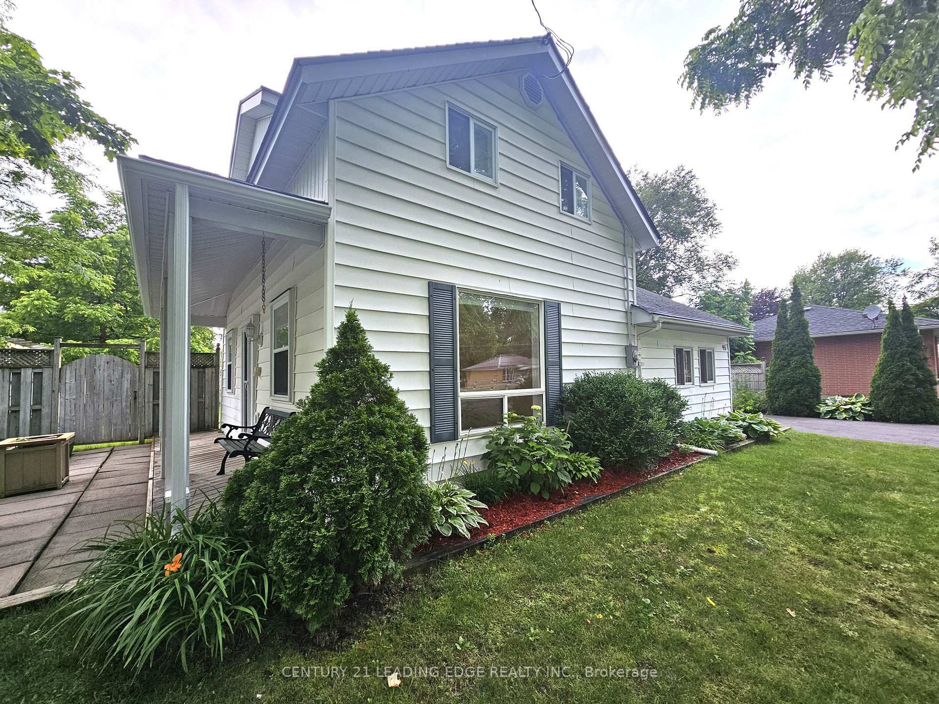 Property Photo:  95 Adelaide Street N  ON K9V 4L6 