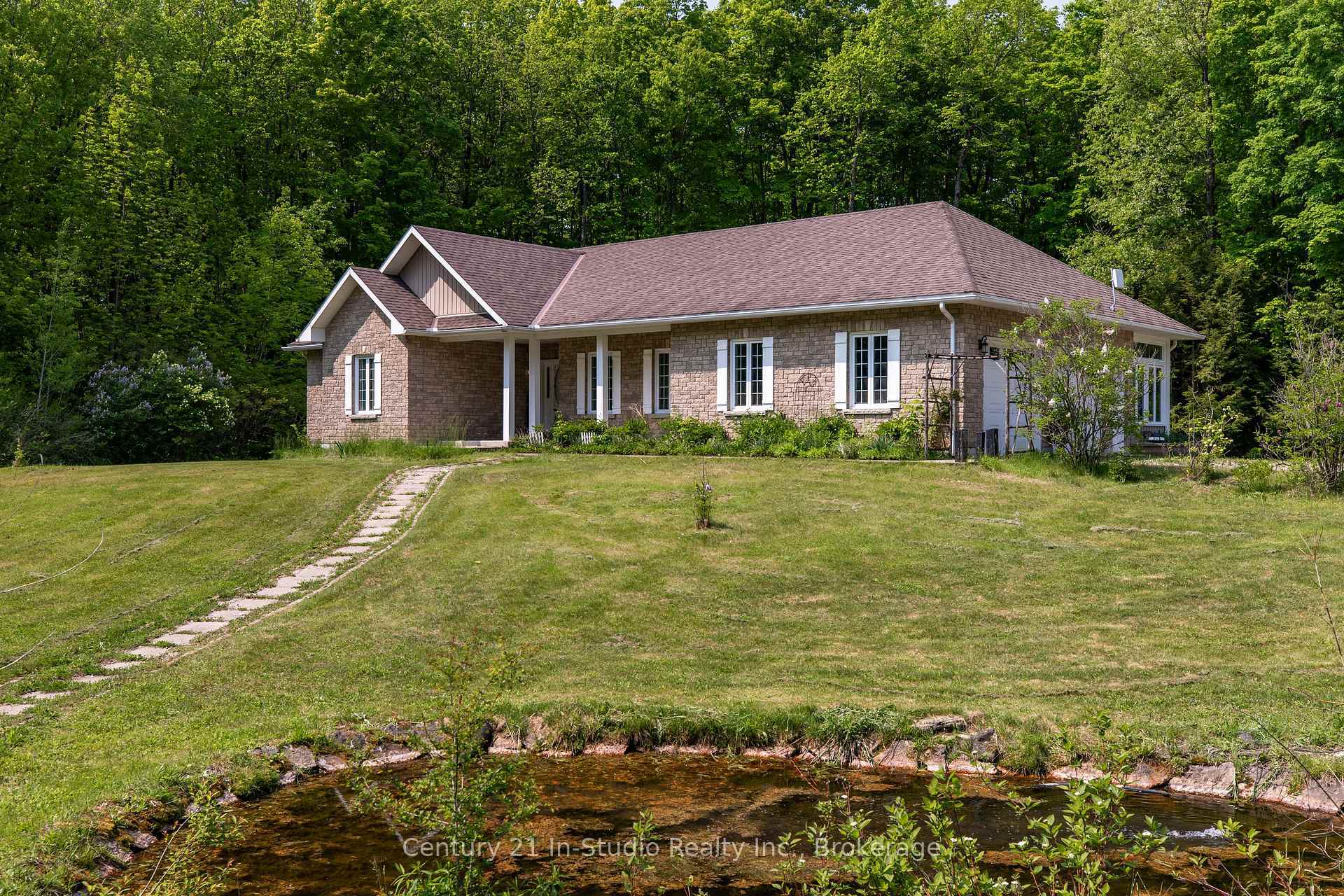 Property Photo:  215319 Concession 4 Road  ON N0H 2V0 