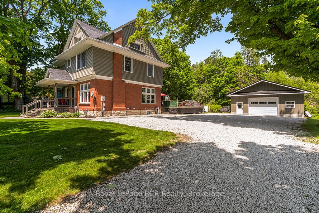 136 Queen Street W  South Bruce Peninsula ON N0H 1P0 photo