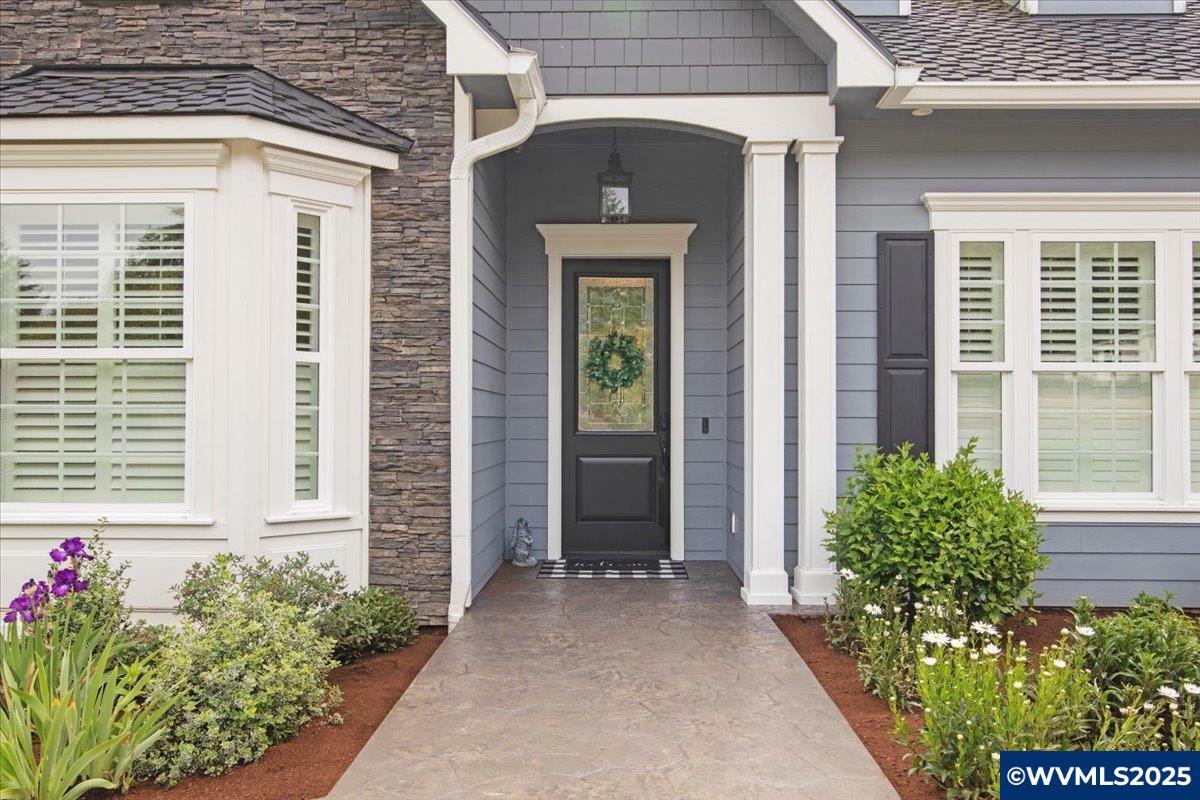 Property Photo: 4398 Croisan Ridge Wy S OR 97302