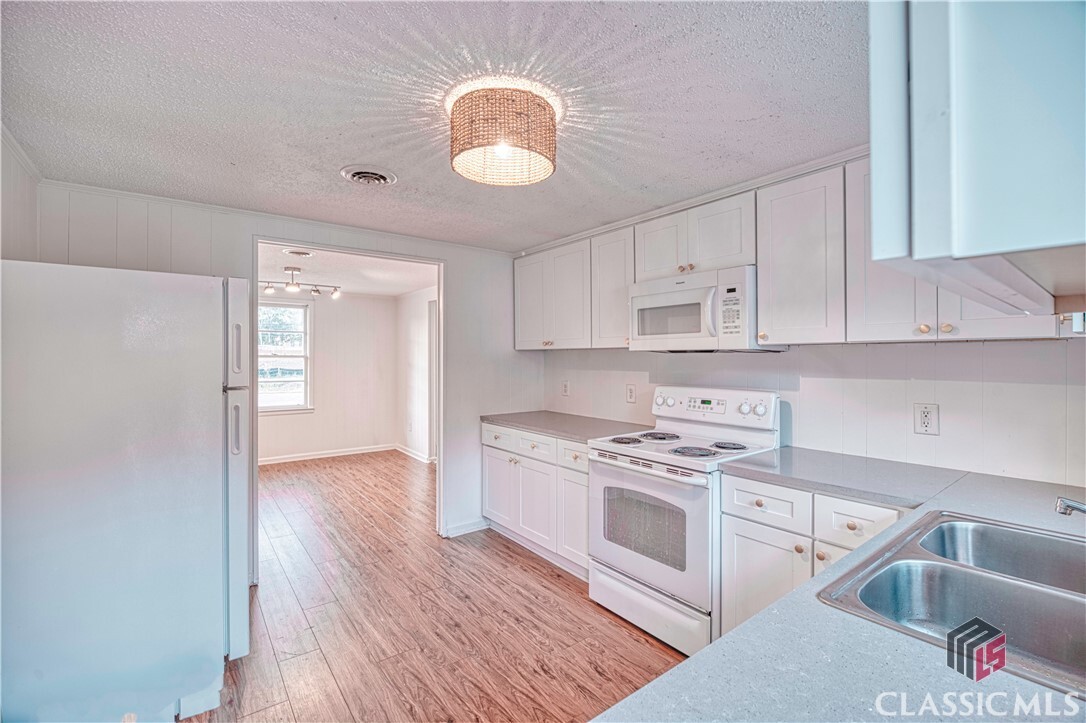 Property Photo: 1001 Moreland Drive GA 30677