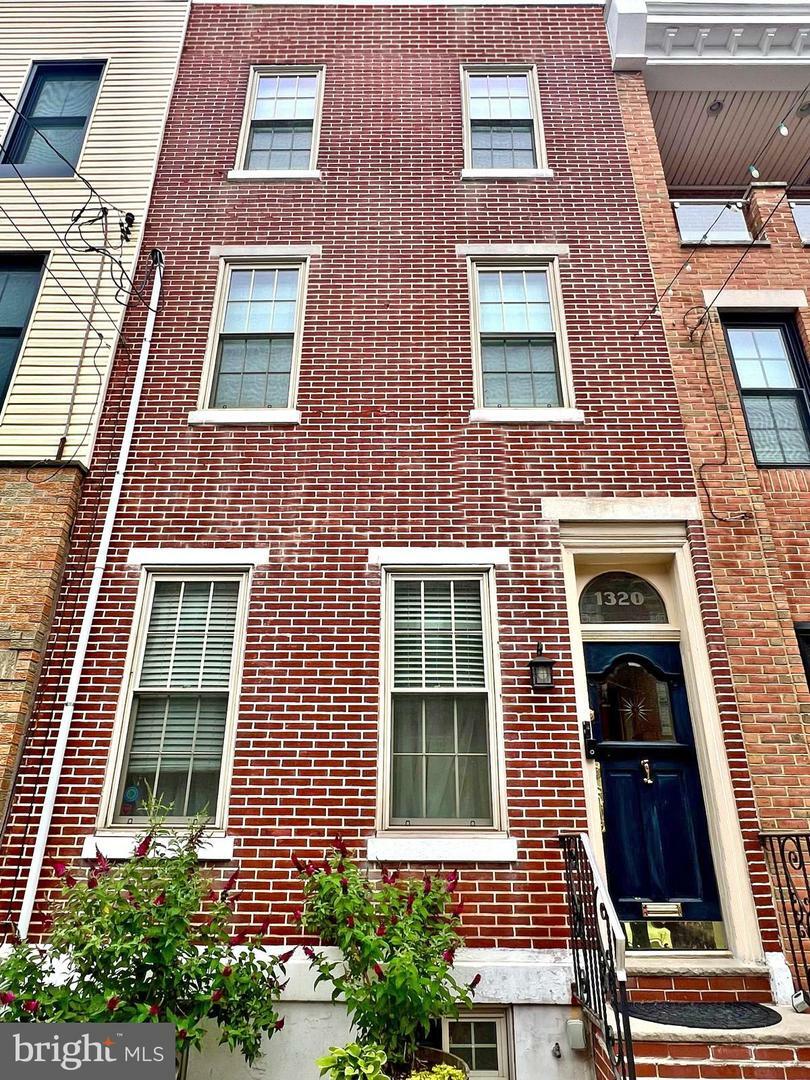 1320 S 10th Street  Philadelphia PA 19147 photo