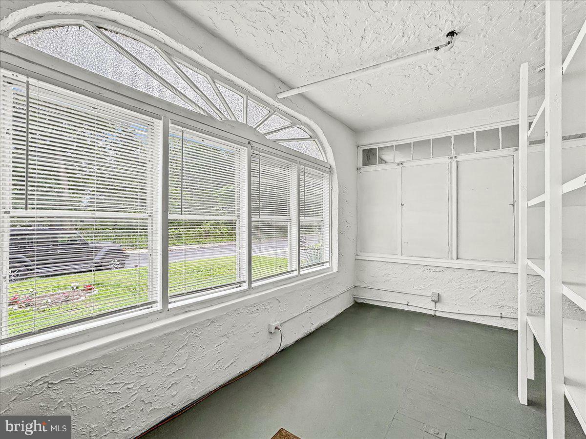 Property Photo:  736 Poplar Street  PA 19079 