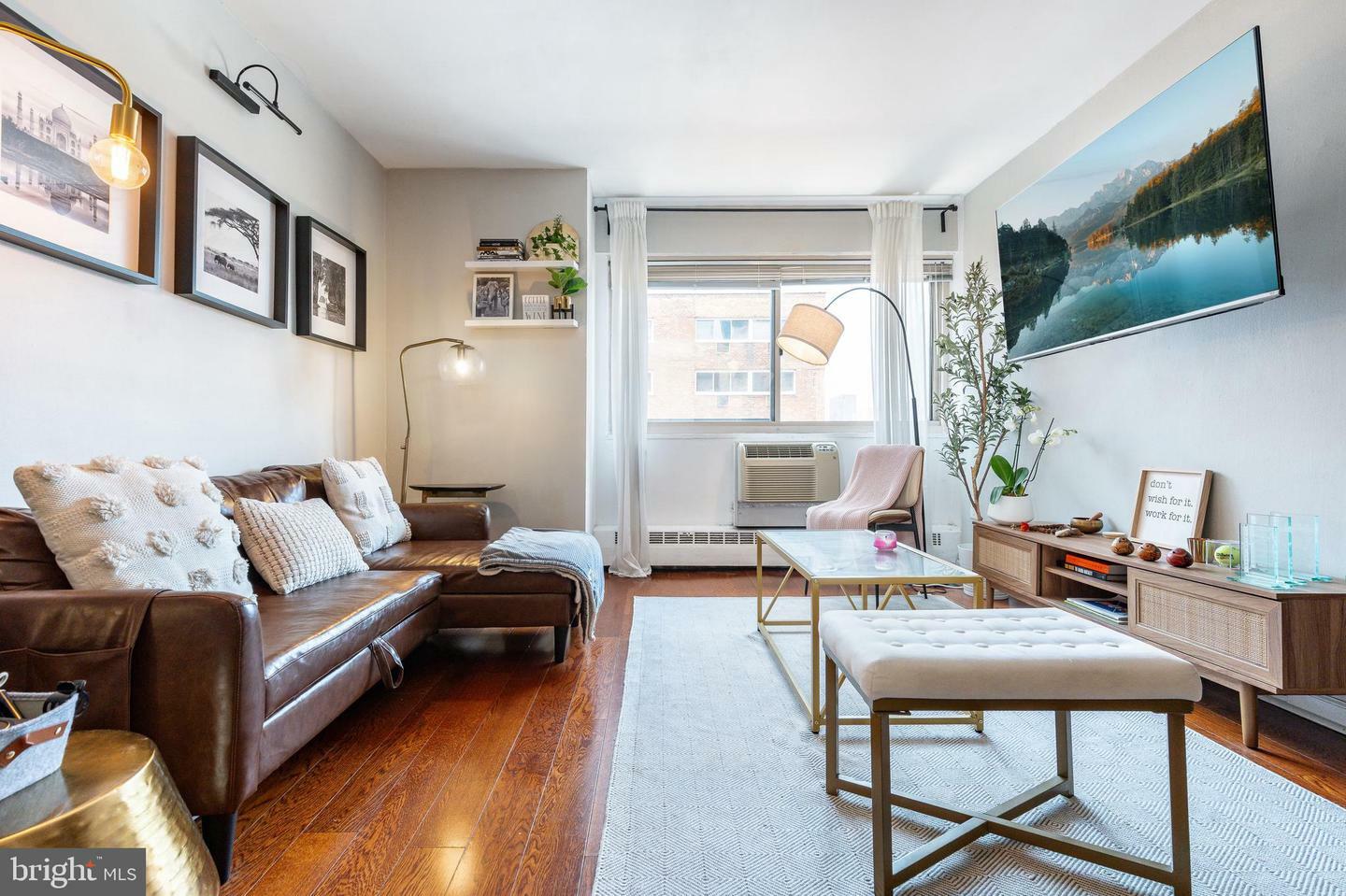 Property Photo: 2101 Chestnut Street 17 1603 PA 19103