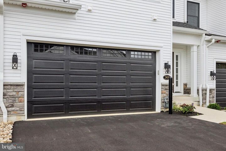 Property Photo: 506 Fullerton Farm Court Lot #22 PA 18976