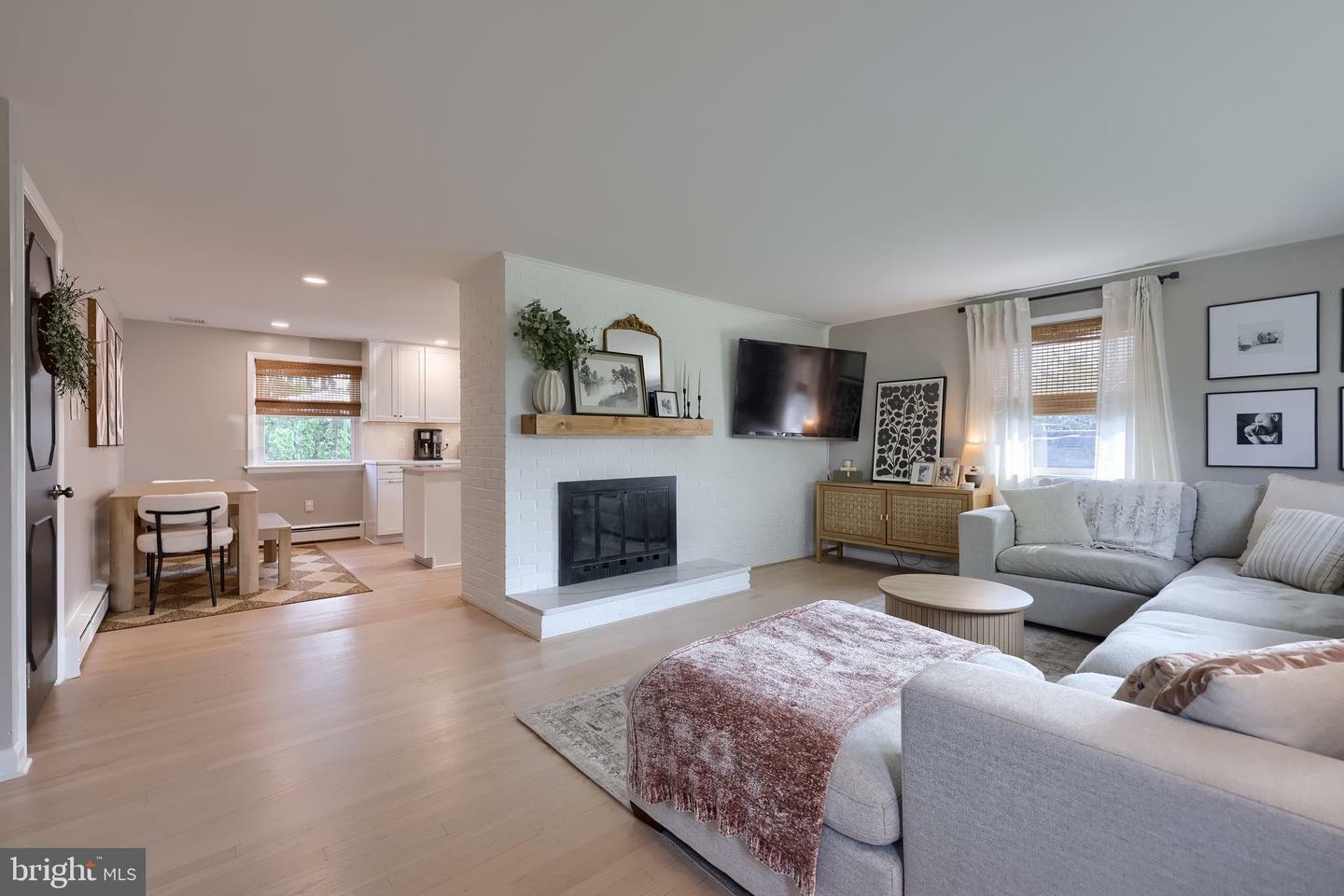 Property Photo: 2101 Shaaron Drive PA 17601