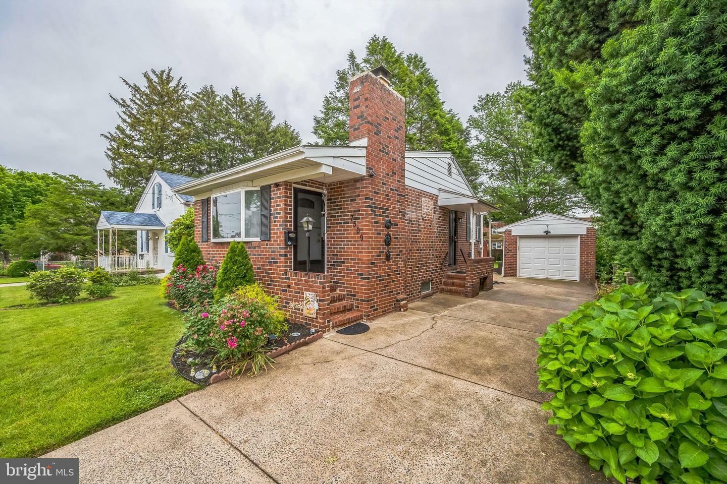 Property Photo: 7509 Dorcas Street 11 PA 19111