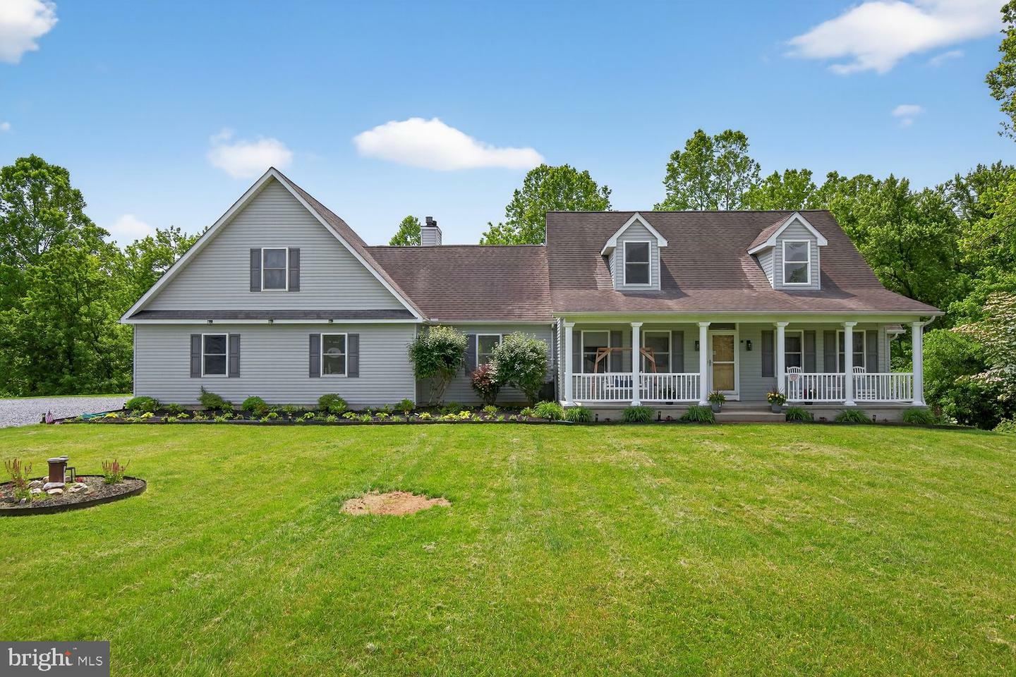 Property Photo: 1981 New Danville Pike PA 17603