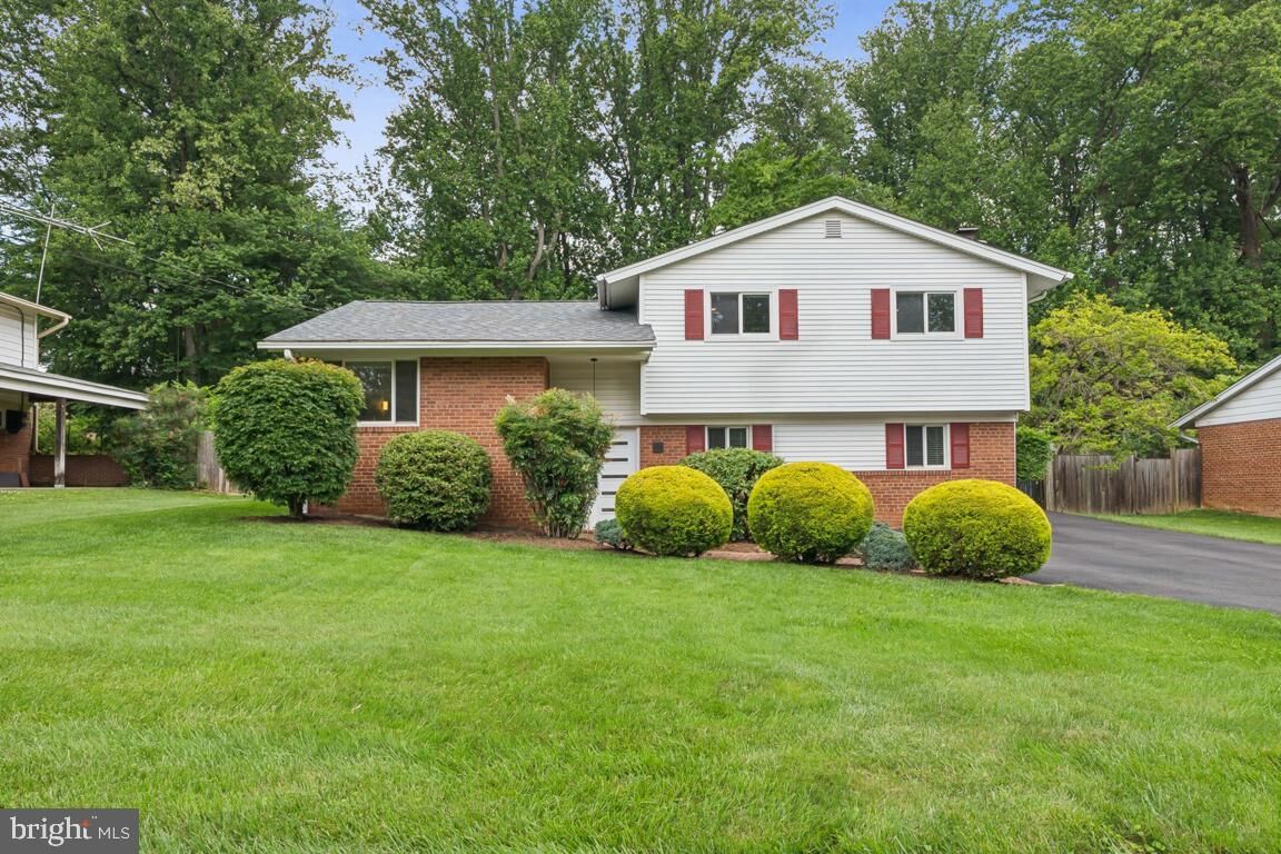 Property Photo:  3508 Brookwood Drive  VA 22030 