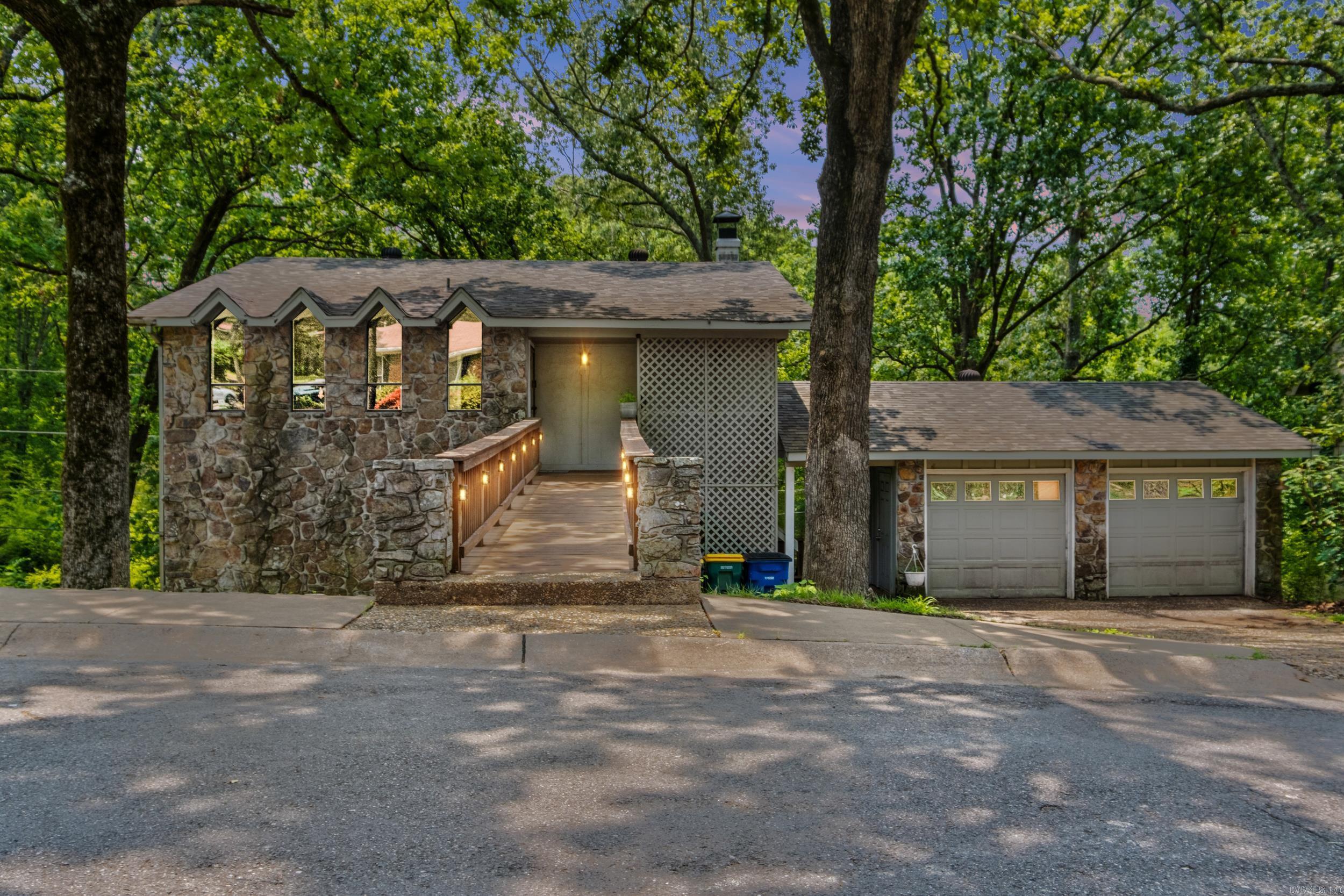 Property Photo: 2213 Cedar Creek Rd AR 72116