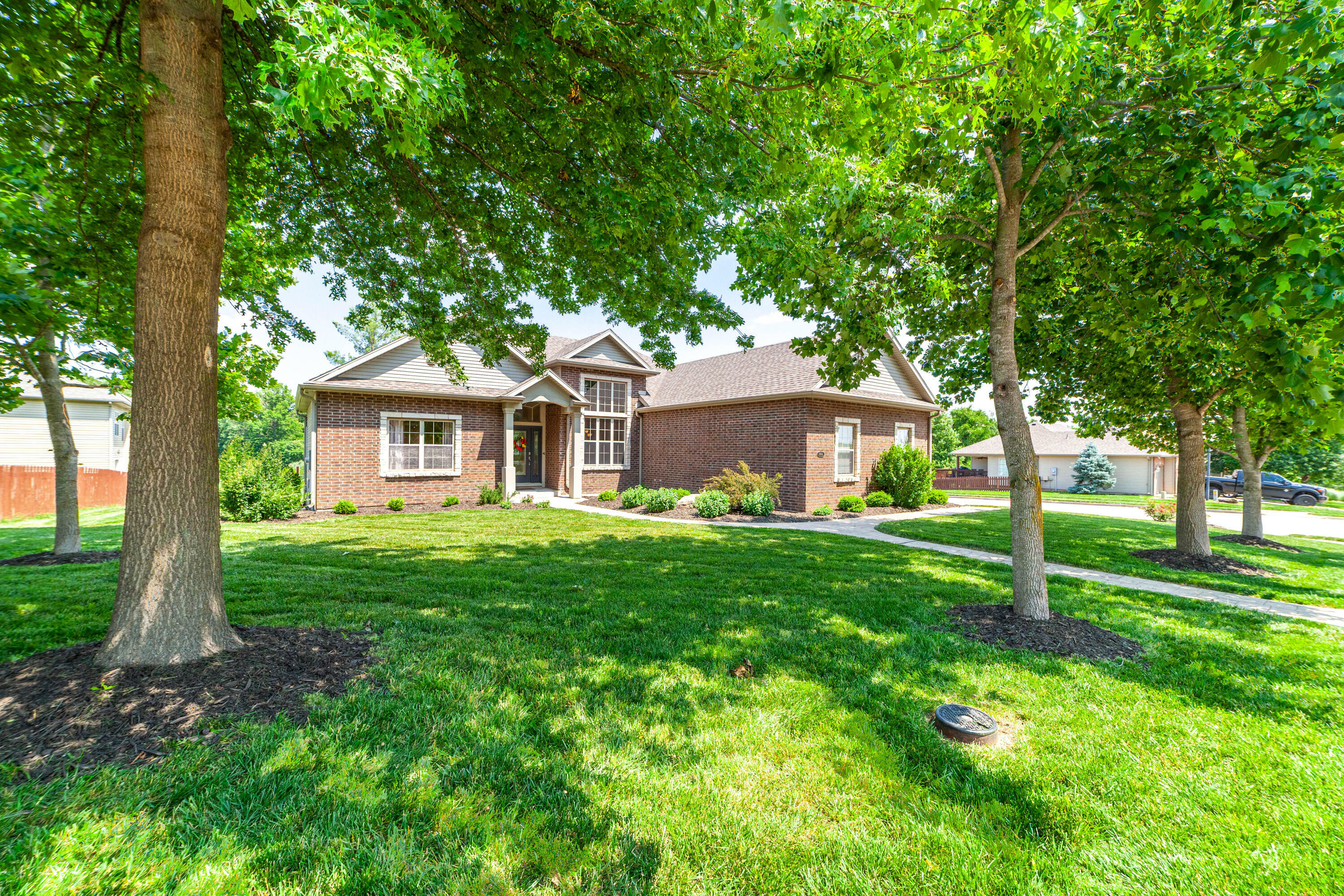 Property Photo: 6904 Stanwood Dr MO 65203