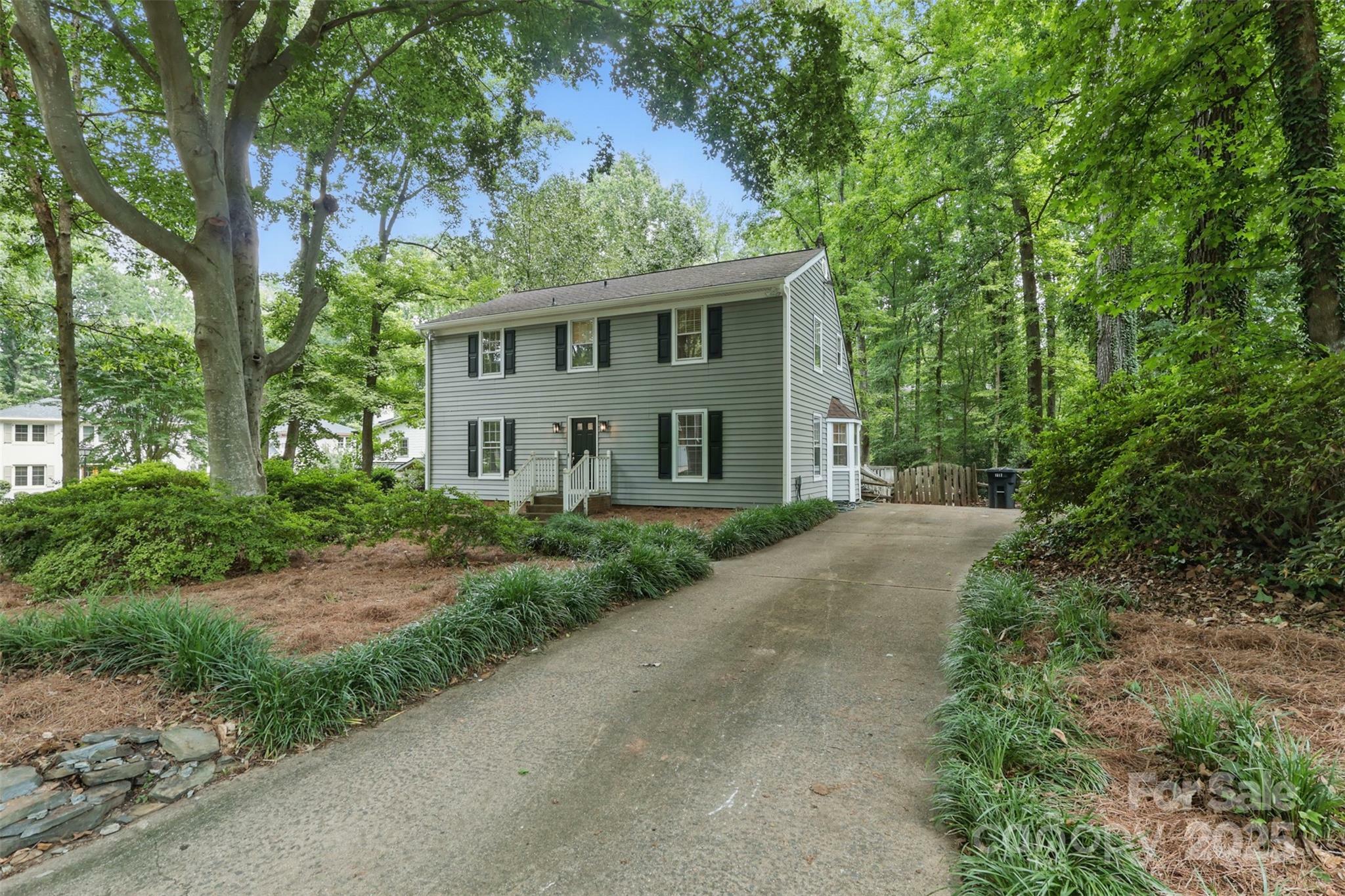1517 E Barden Road  Charlotte NC 28226 photo