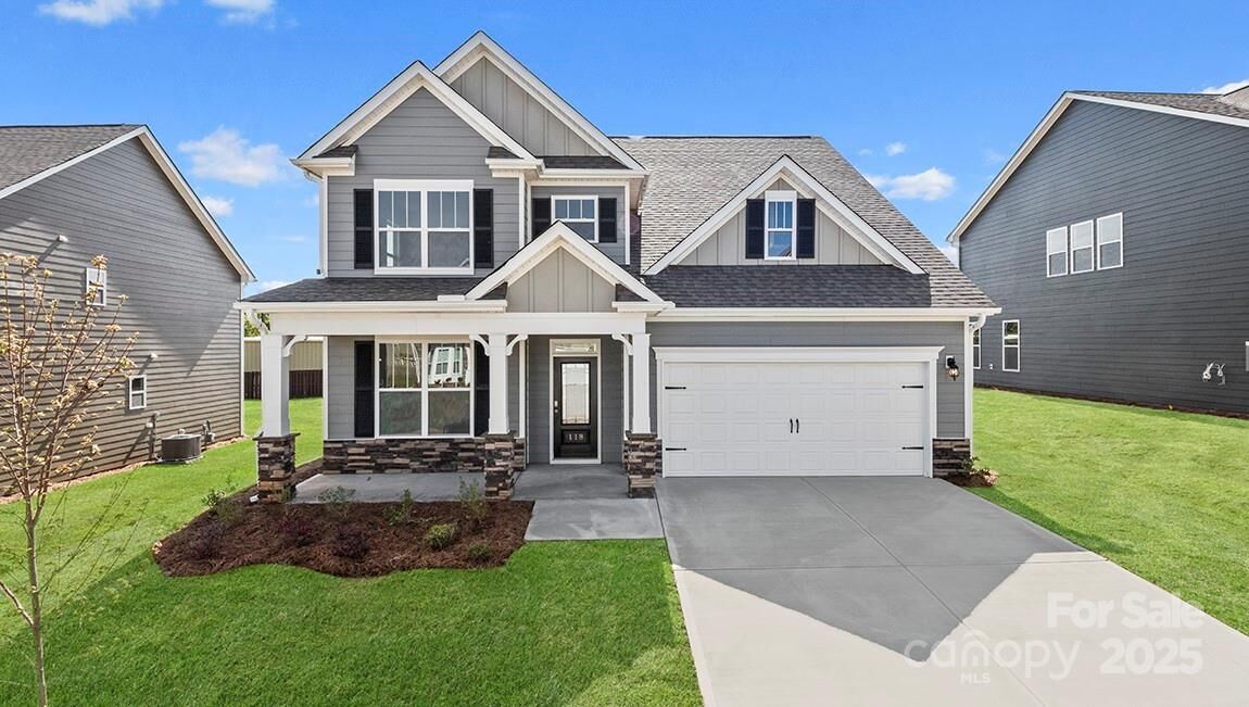 Property Photo: 574 Fox Cove Road NC 28792