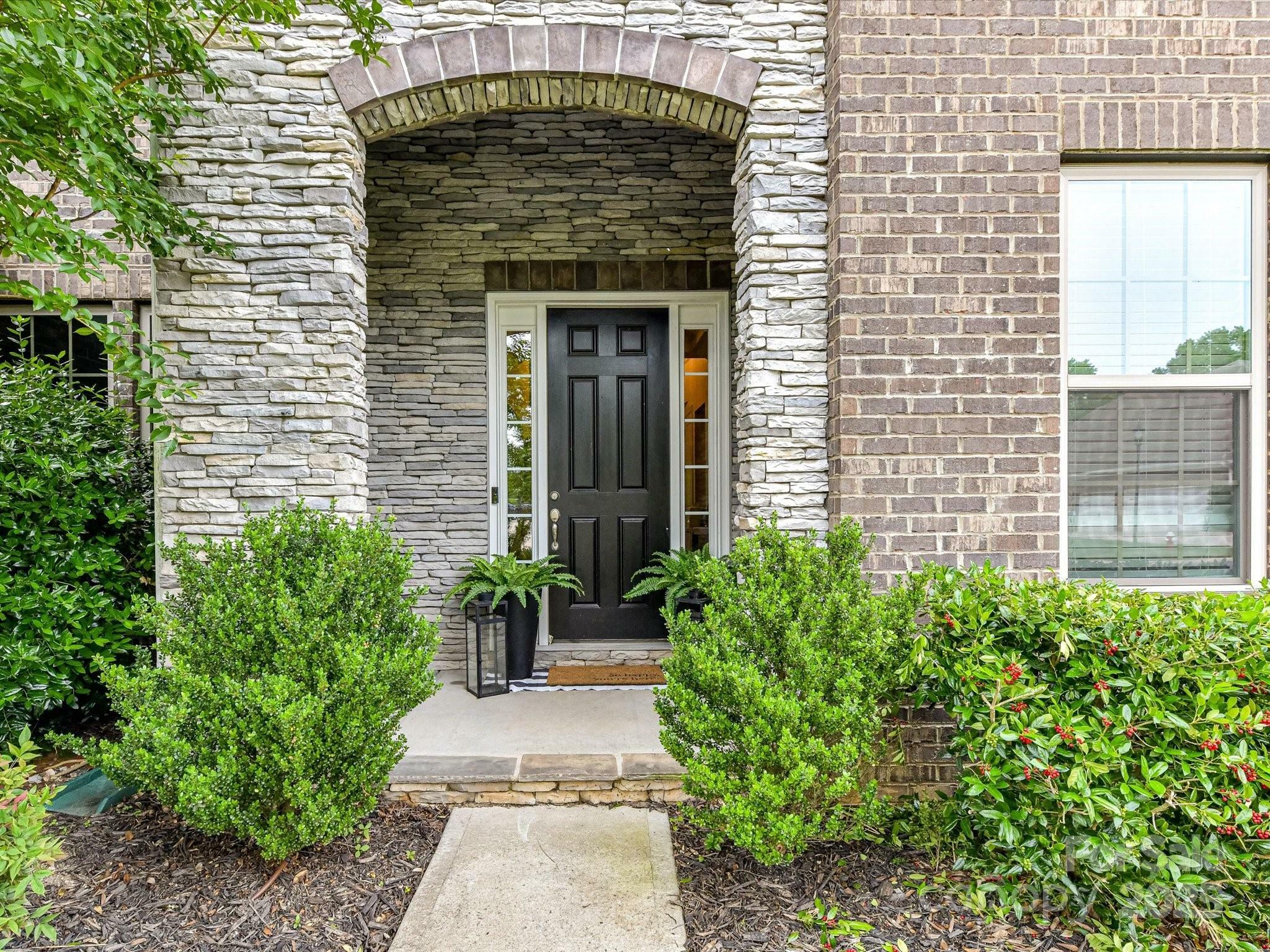 Property Photo: 121 Enclave Meadows Lane NC 28104