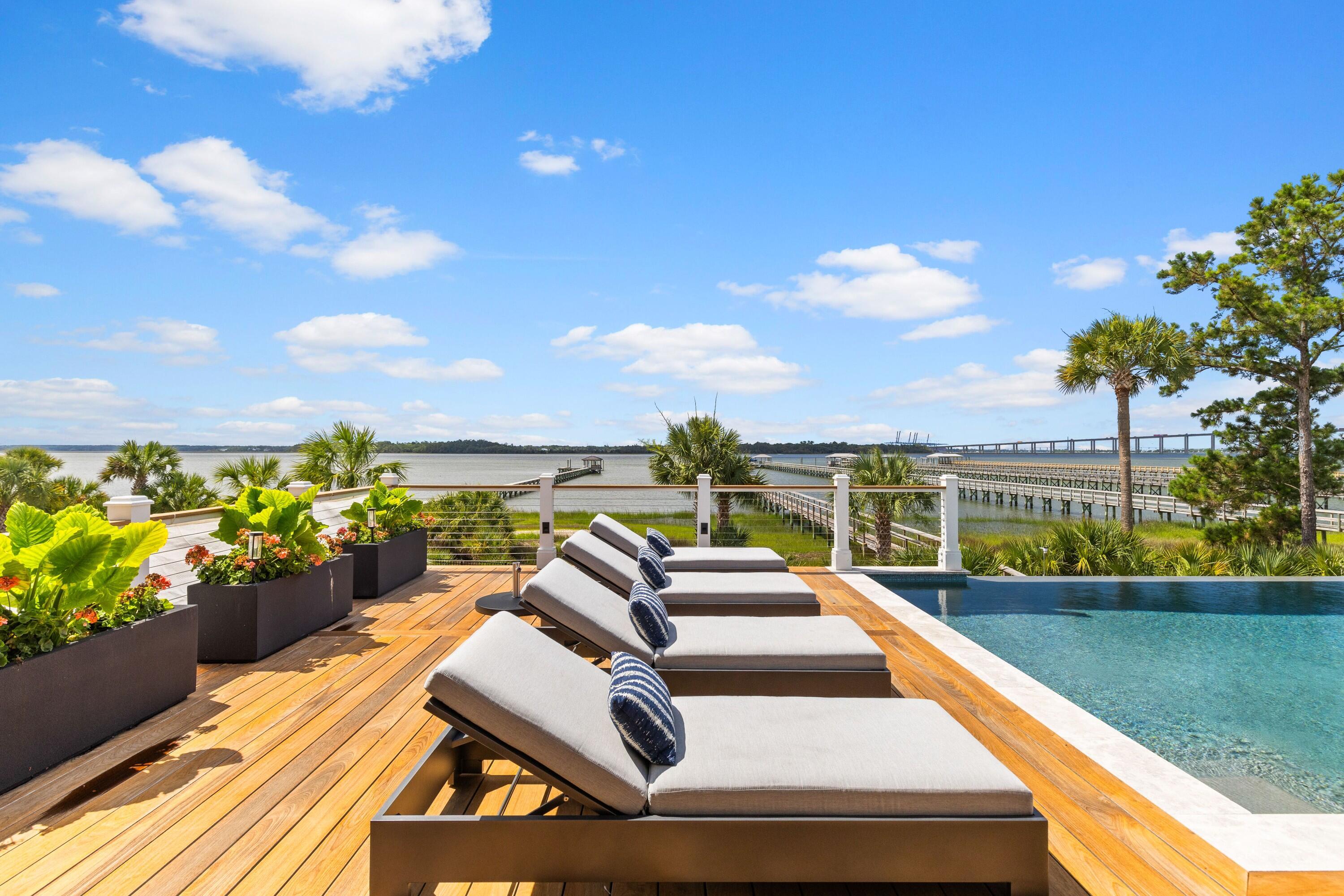 Property Photo: 553 Old Compass Road SC 29492