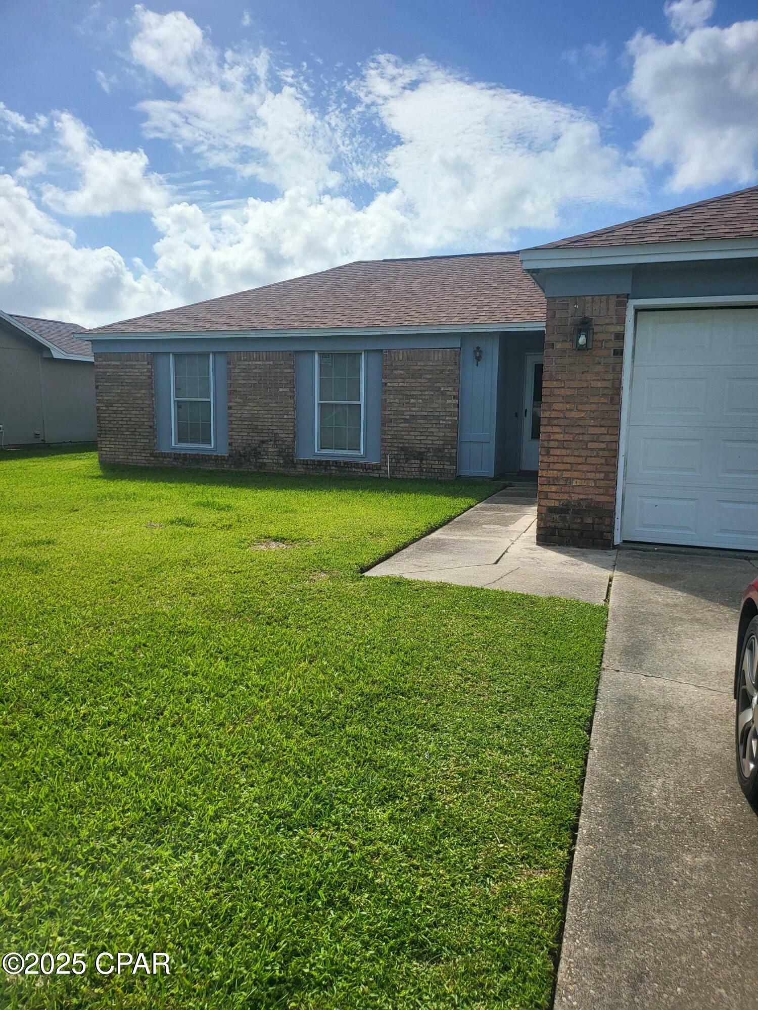 Property Photo: 421 Tanya Pass Pass FL 32404