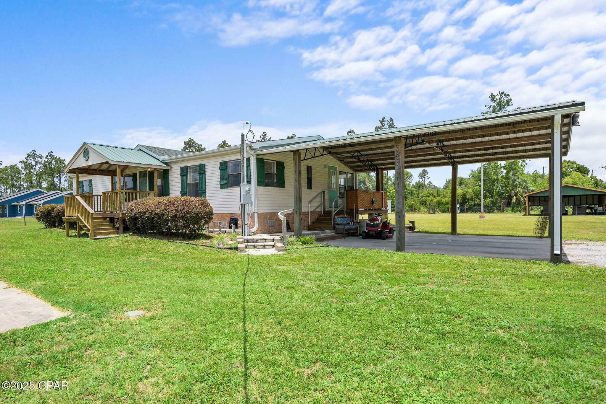 Property Photo: 11125 Old Bicycle Road FL 32404