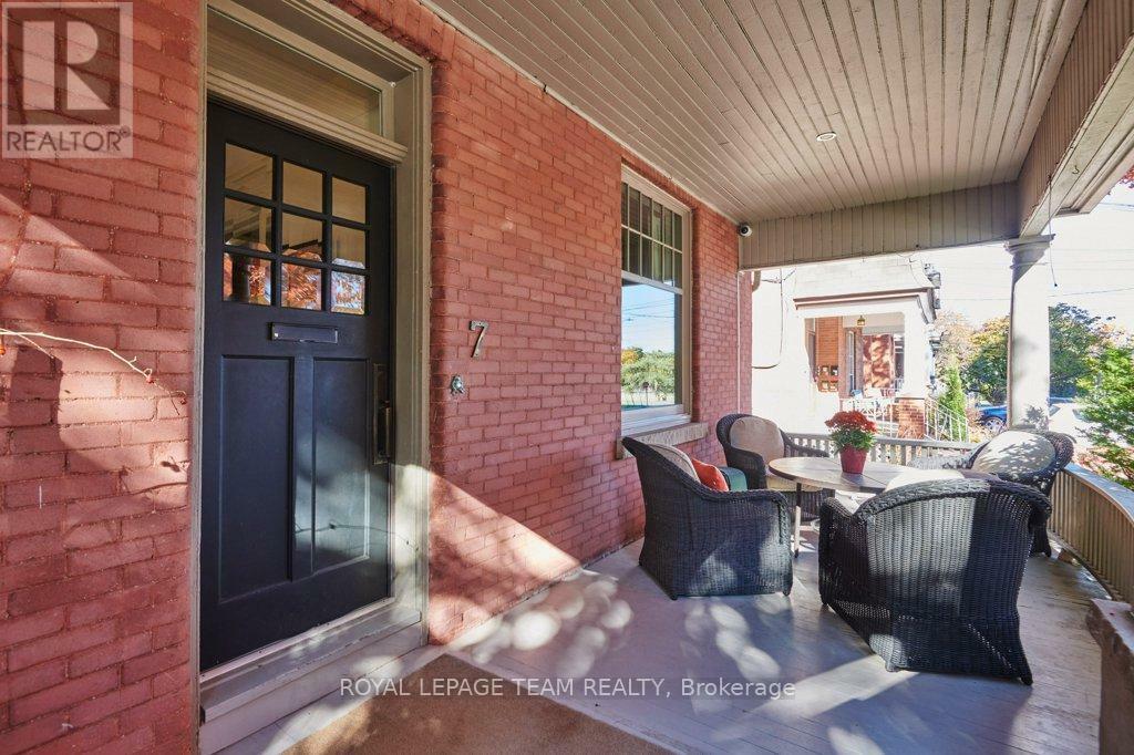 Property Photo: 7 Second Avenue ON K1S 2H2