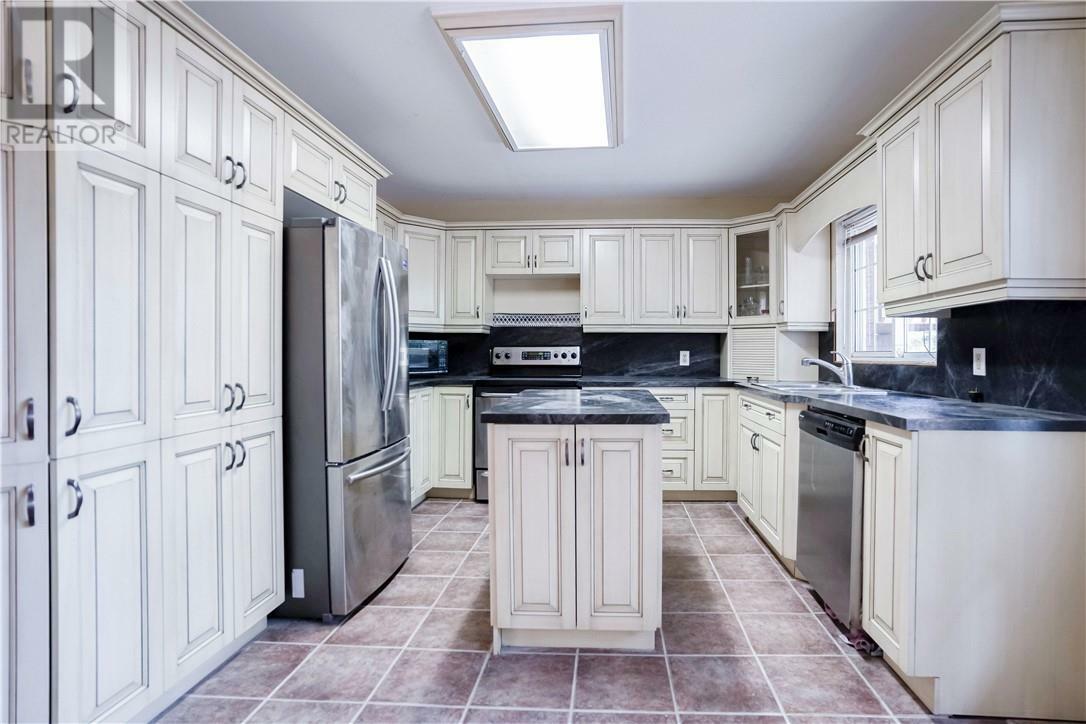 Photo de la propriété: 10 Lapensee Street ON P0M 2W0