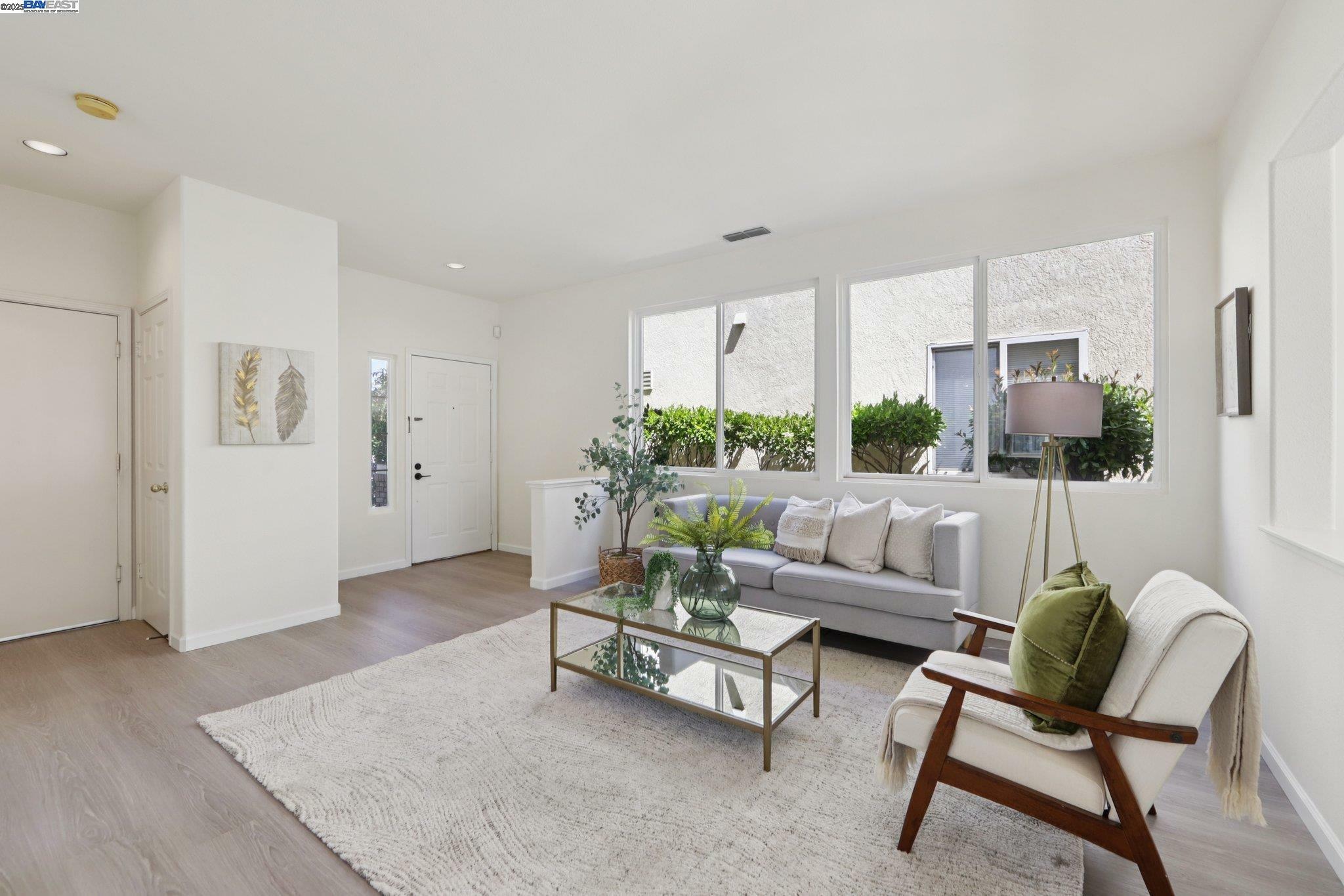 Property Photo: 99 Elder Dr CA 94553