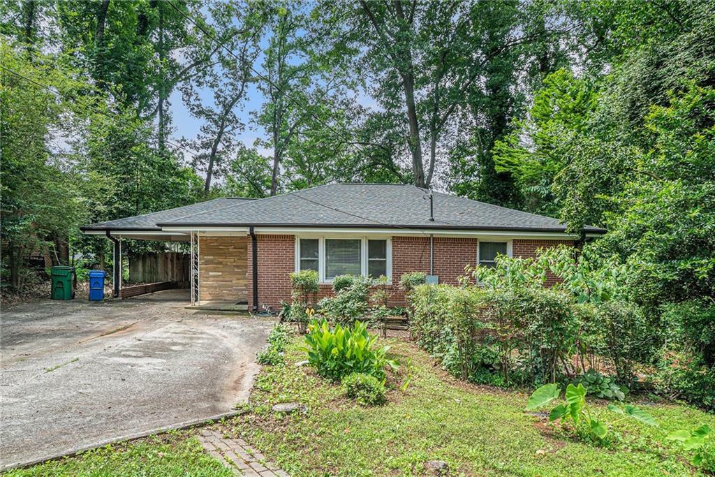 Property Photo: 2875 Monterey Drive GA 30032