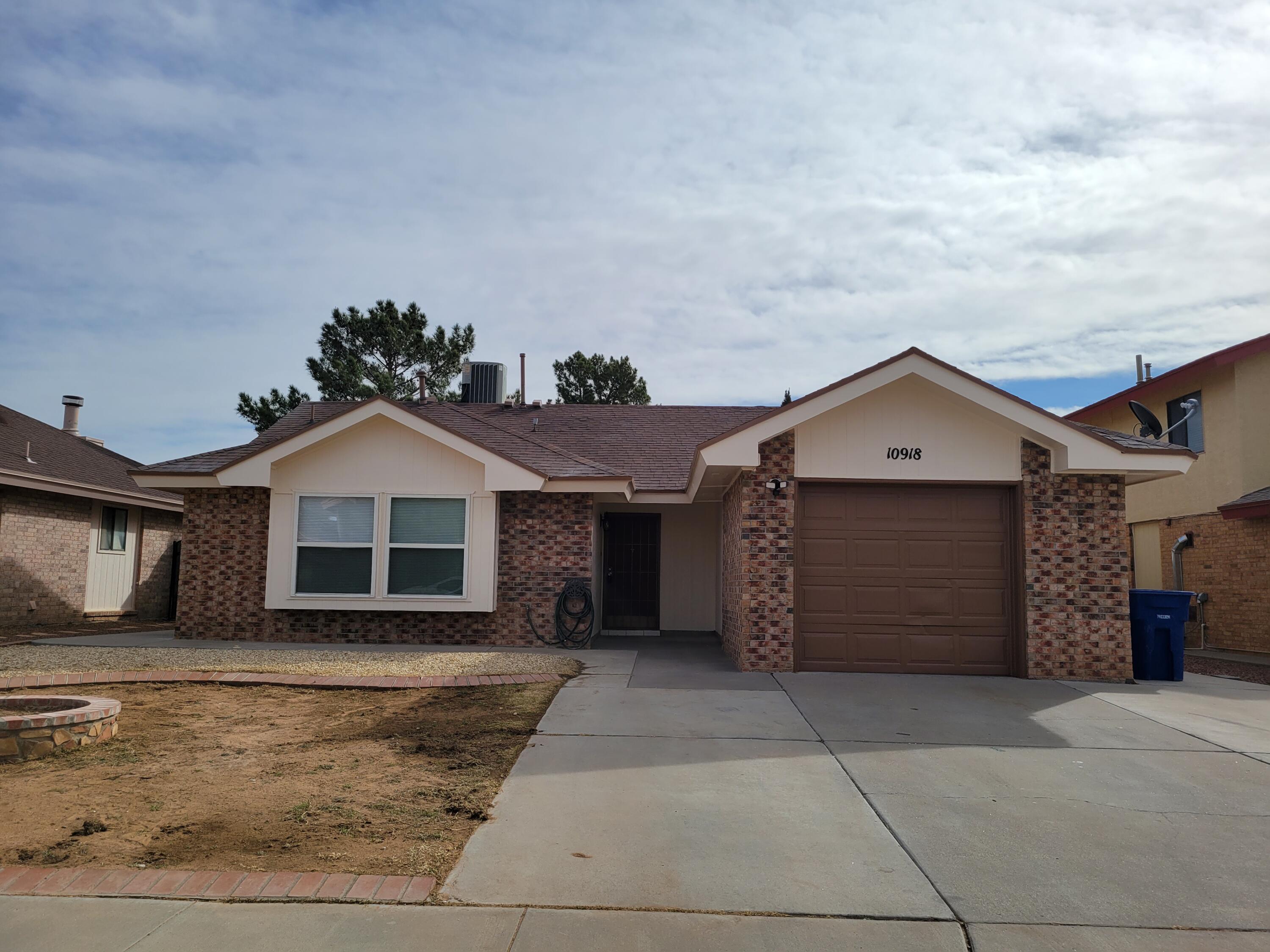 Property Photo: 10918 Joe Dimaggio Circle TX 79934