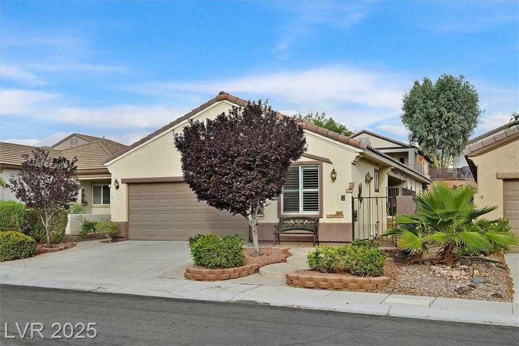 Property Photo: 2328 Fossil Canyon Drive NV 89052