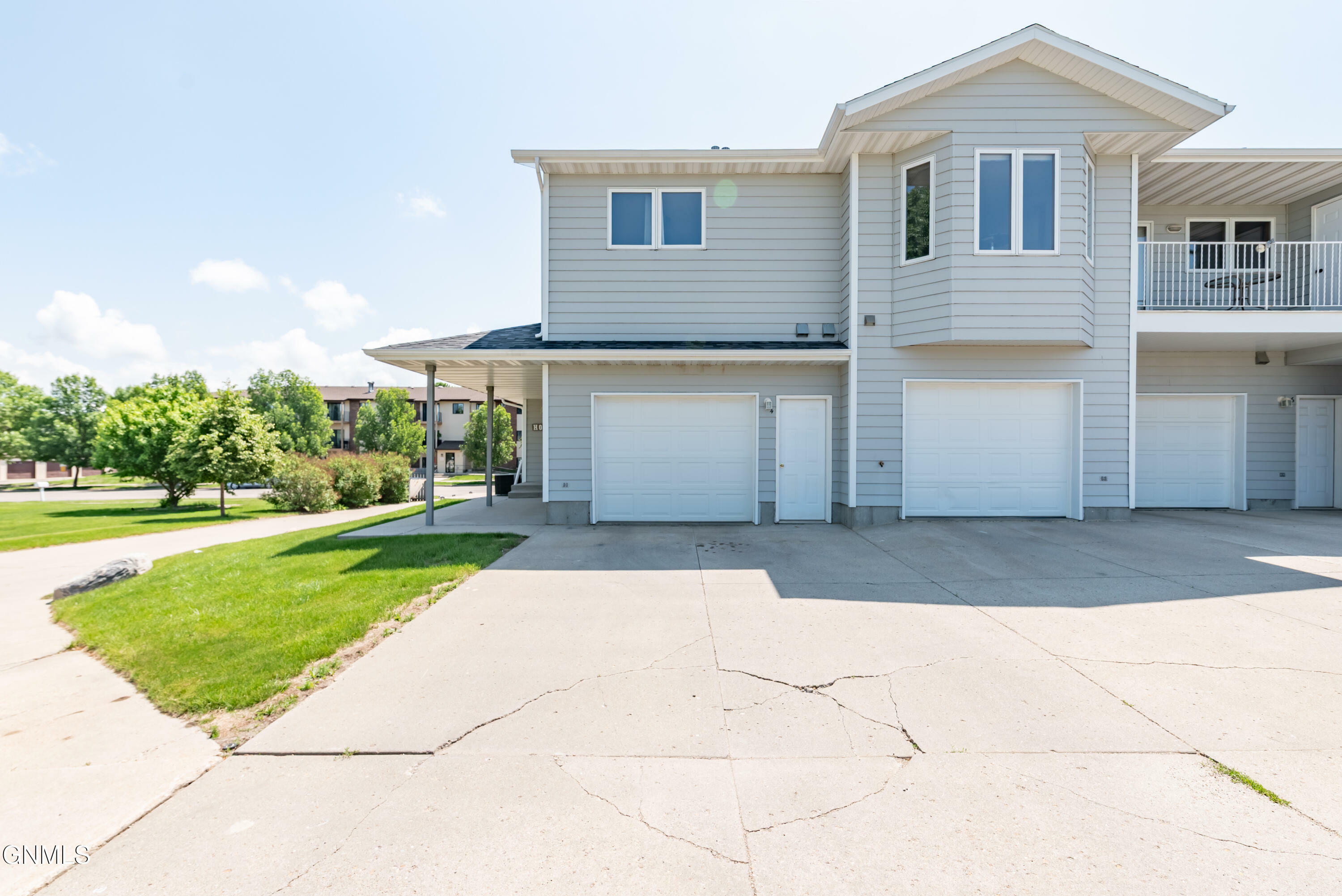 Property Photo: 1634 Mapleton Avenue 4 ND 58503