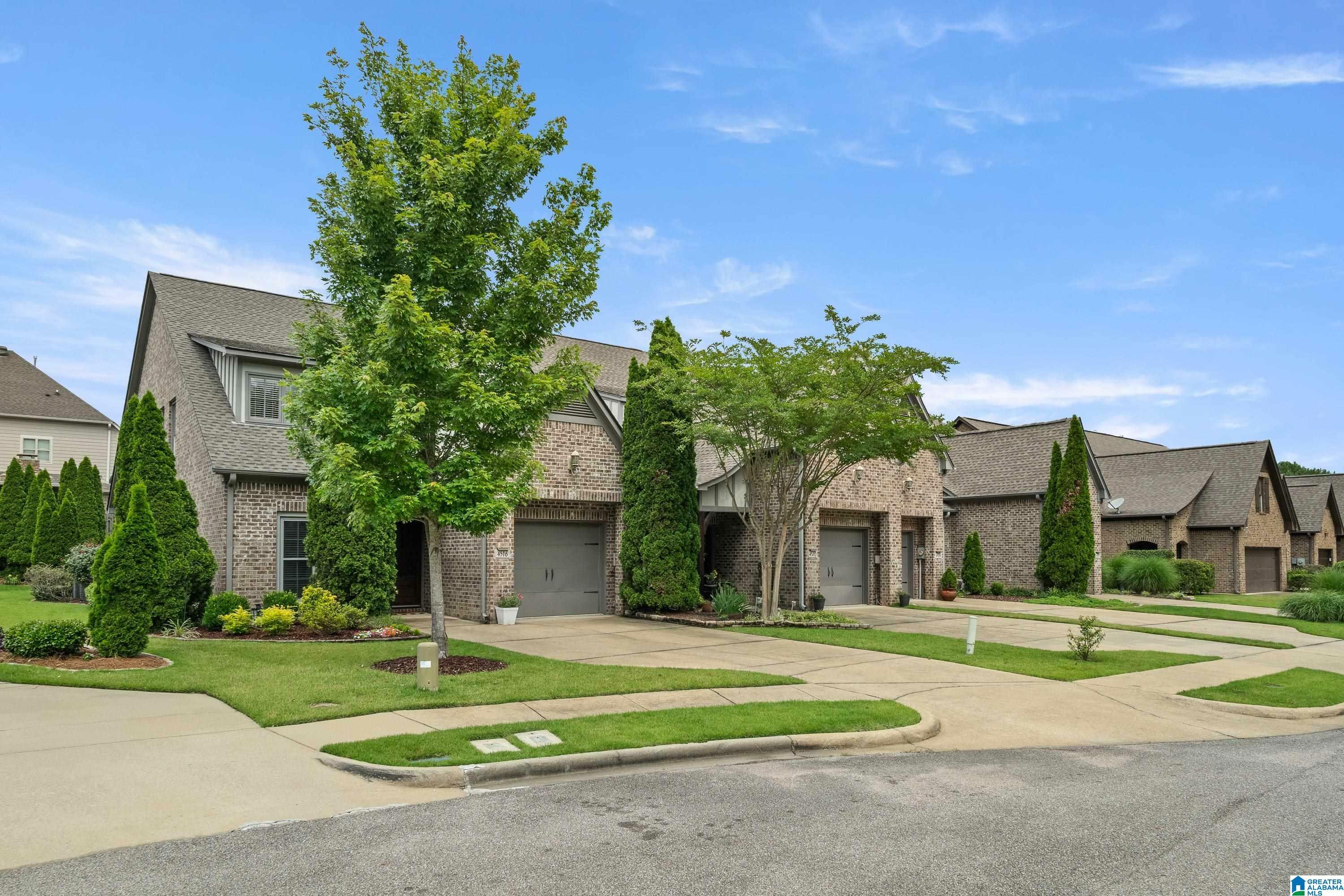 Property Photo: 4516 Cotswold Lane AL 35242