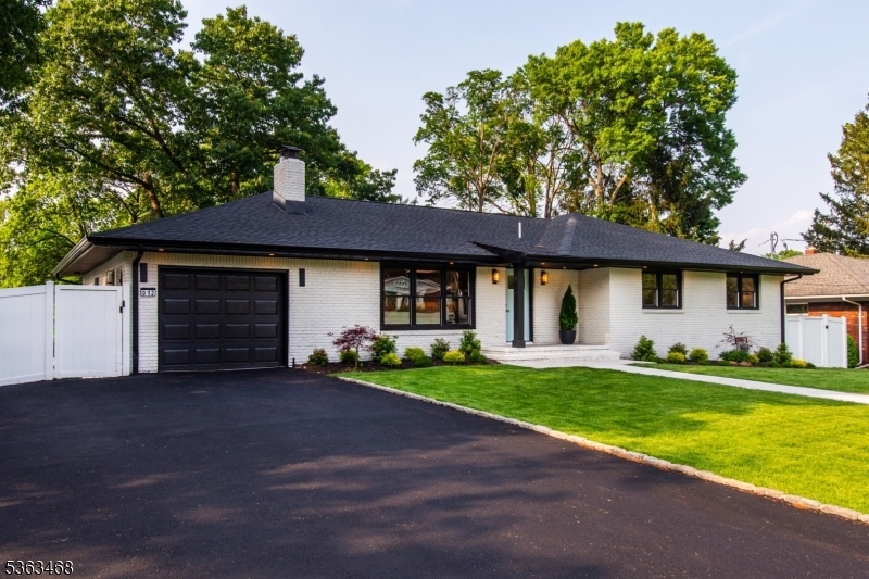 Property Photo: 12 Hillcrest Dr NJ 07424