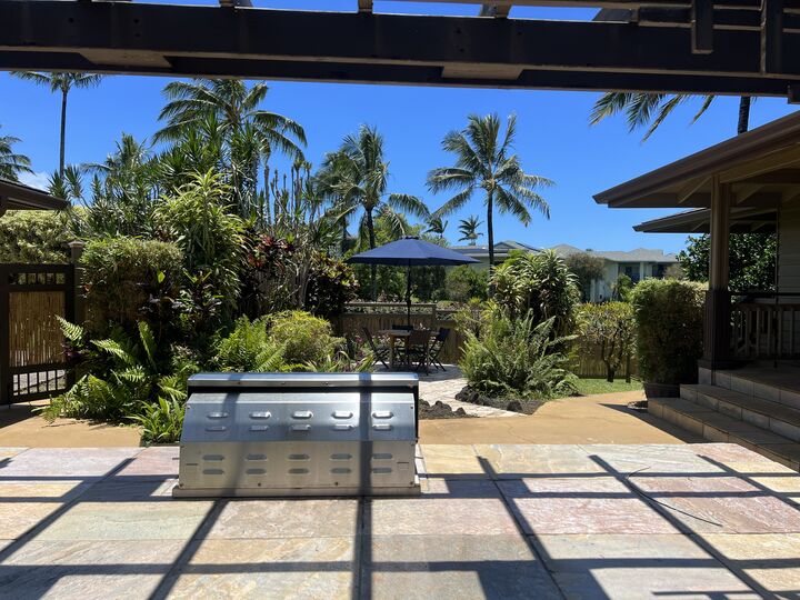 Property Photo: 4892 Pepelani Lp HI 96722