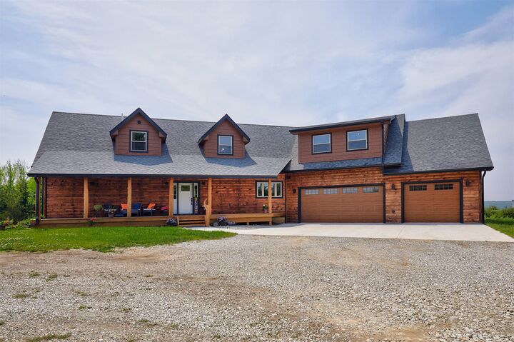 Property Photo: 7708 Virginia Street IA 50210