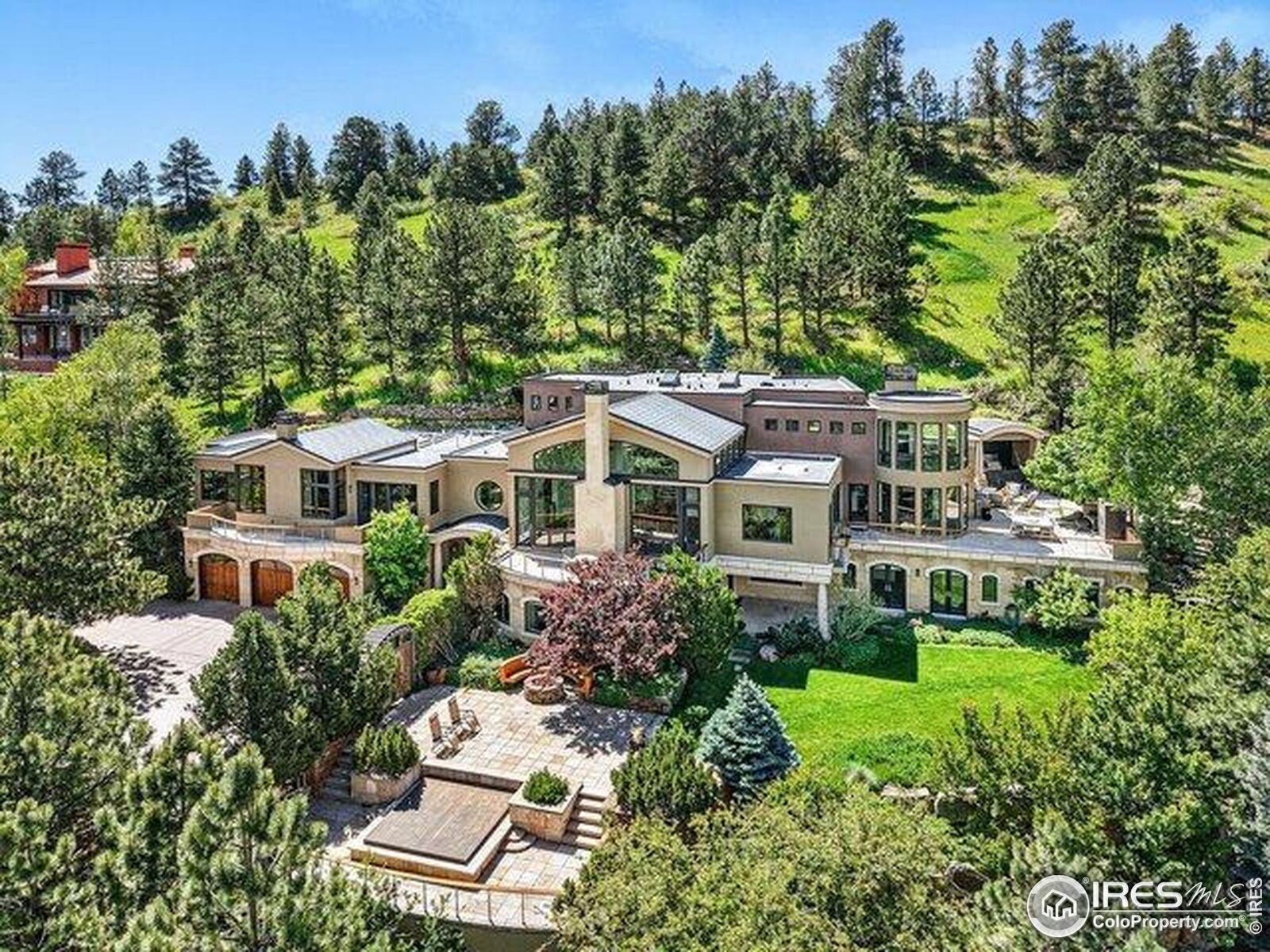 Property Photo: 45 Bellevue Dr CO 80302