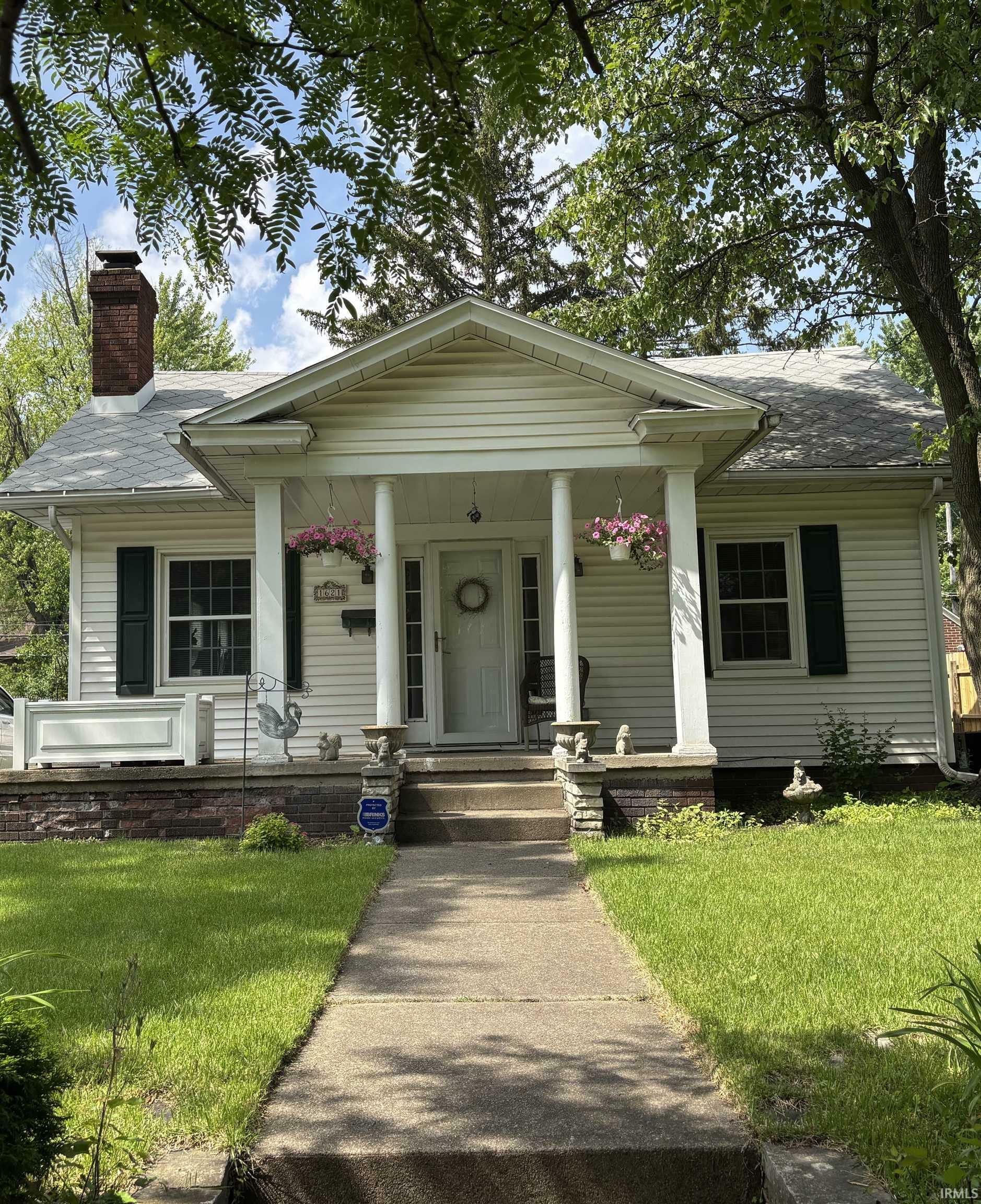 1621 McKinley Avenue  South Bend IN 46617-2636 photo