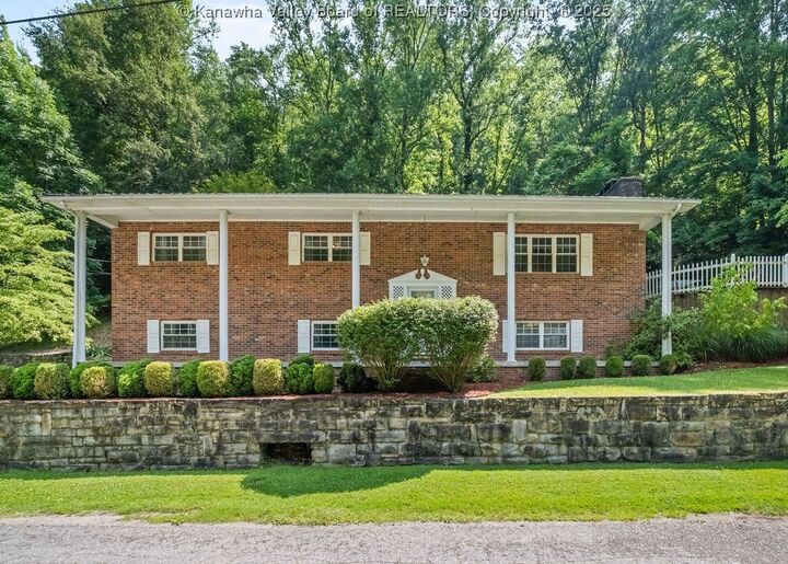 169 Burning Springs Drive  Belle WV 25015 photo