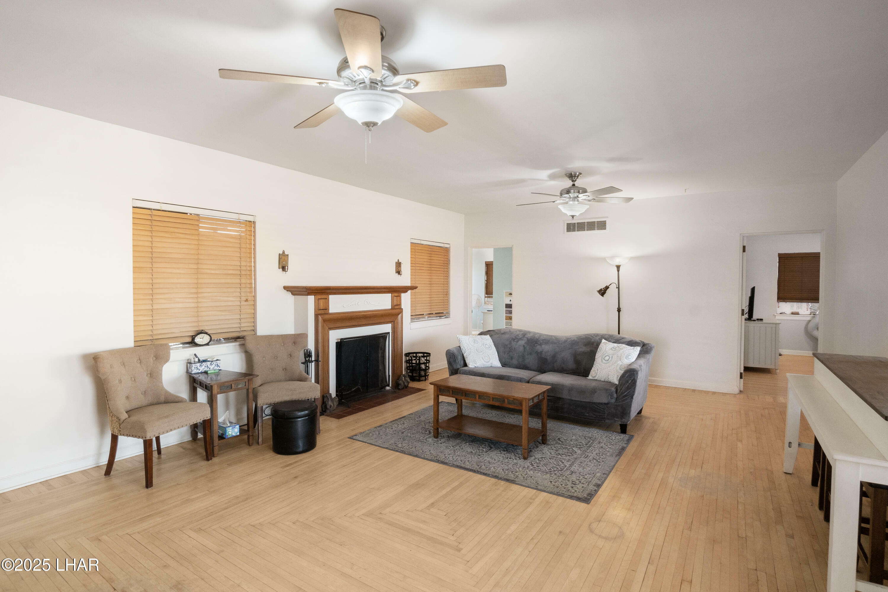 Property Photo: 1708 S Joshua Ave AZ 85344