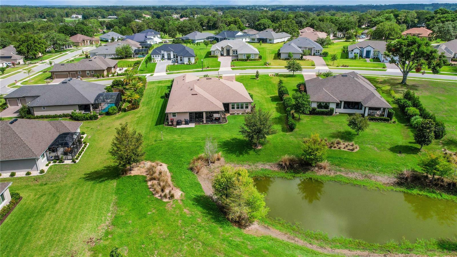 Property Photo: 6008 Apex Way FL 32159