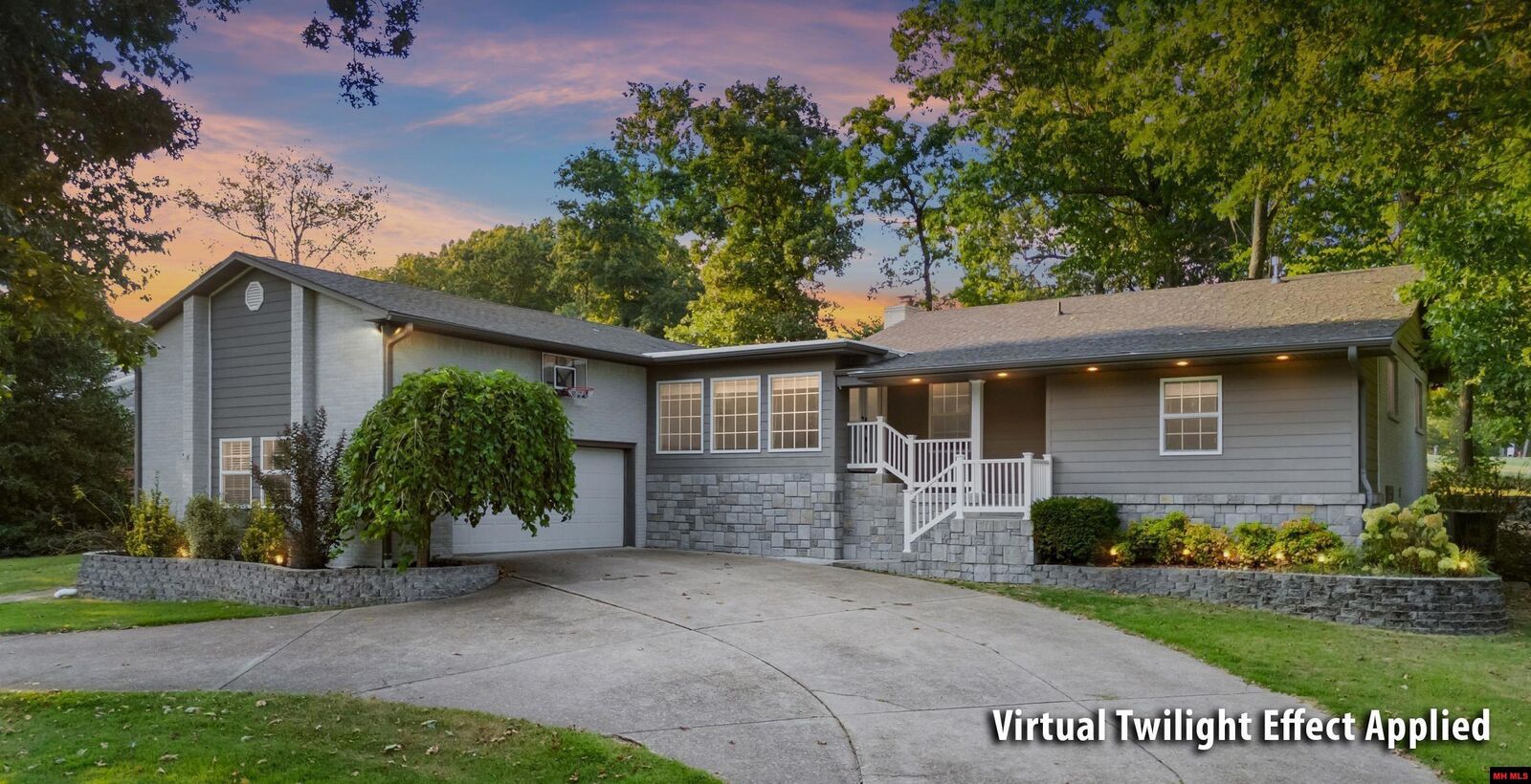 Property Photo: 1741 Fairway Drive AR 72653