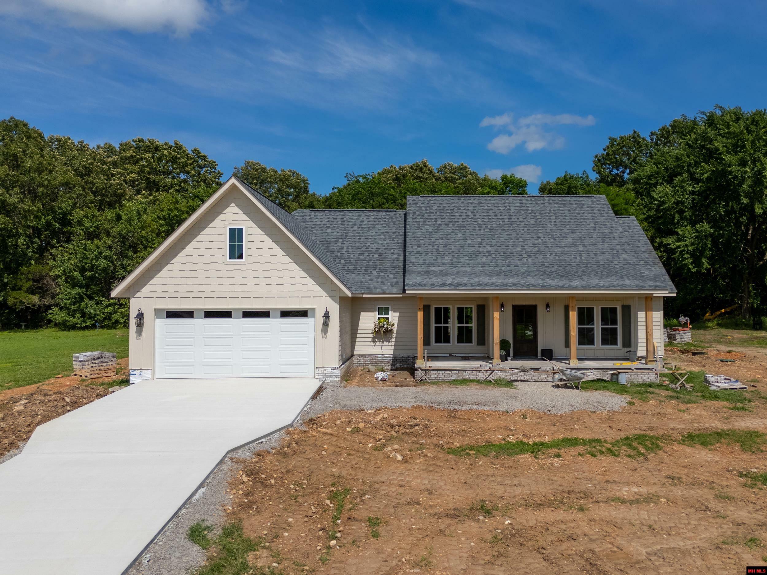 Property Photo: 65 Charleston Place AR 72653