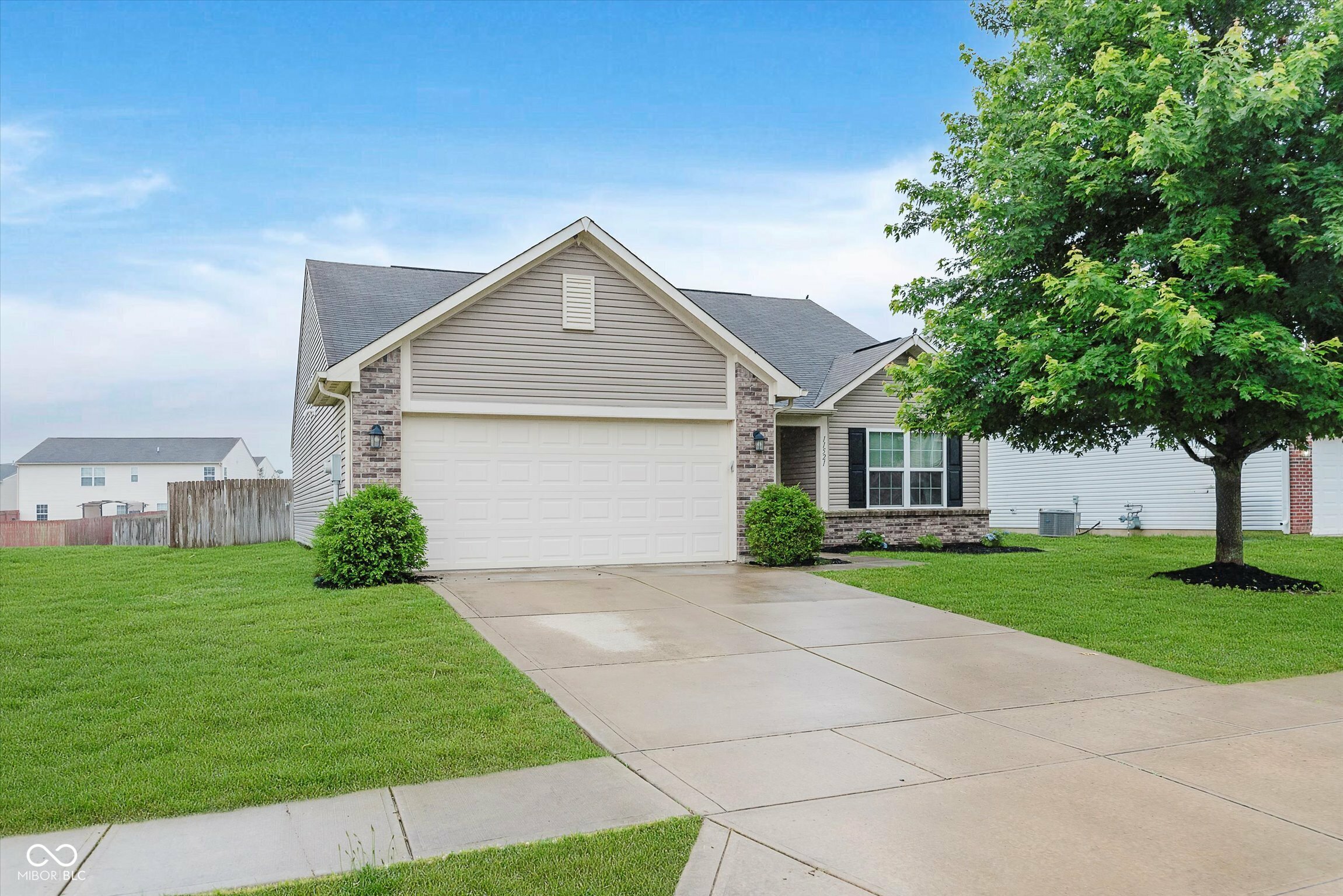 Property Photo: 11521 Short Iron Lane IN 46235