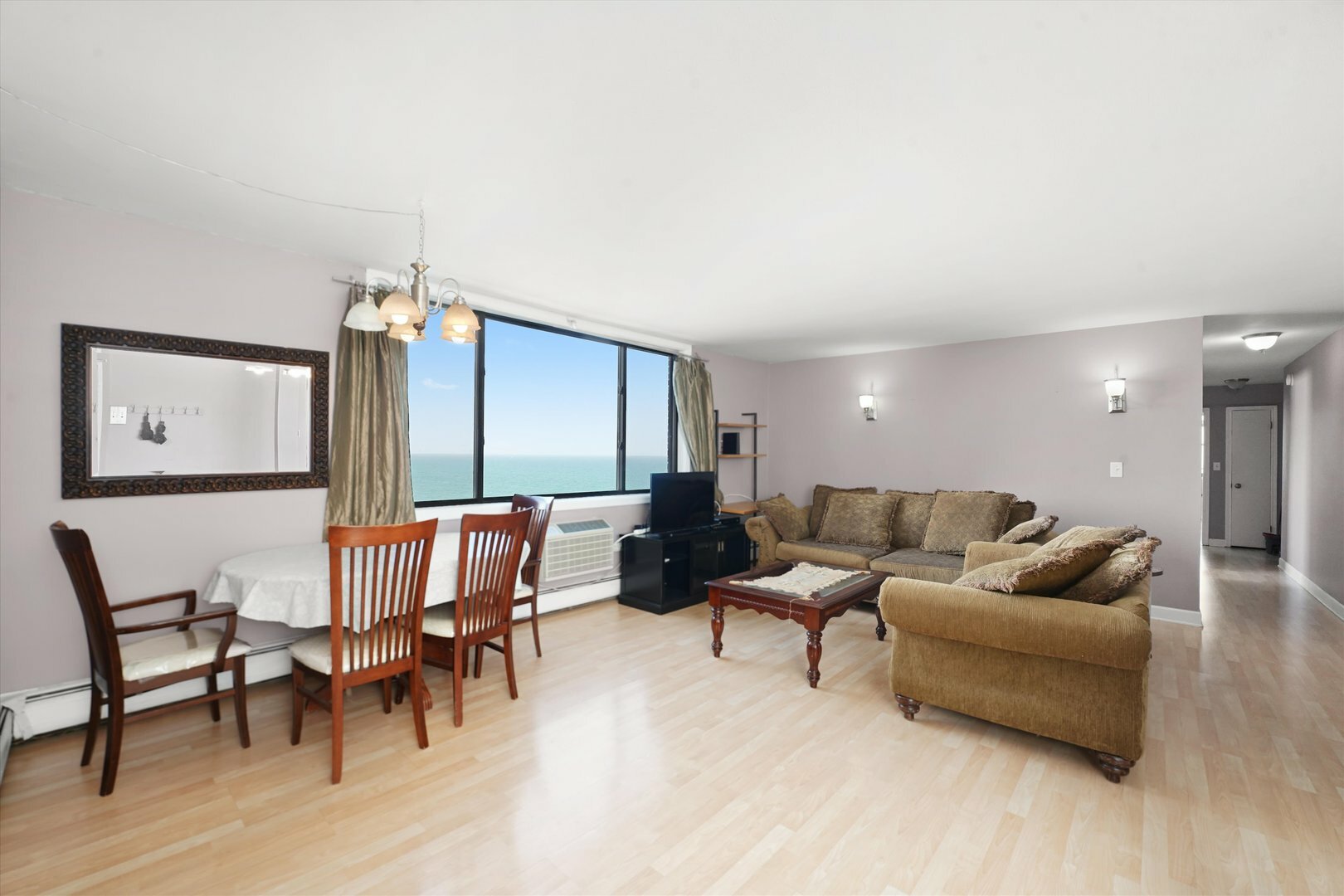 Property Photo: 6325 N Sheridan Road 802 IL 60660